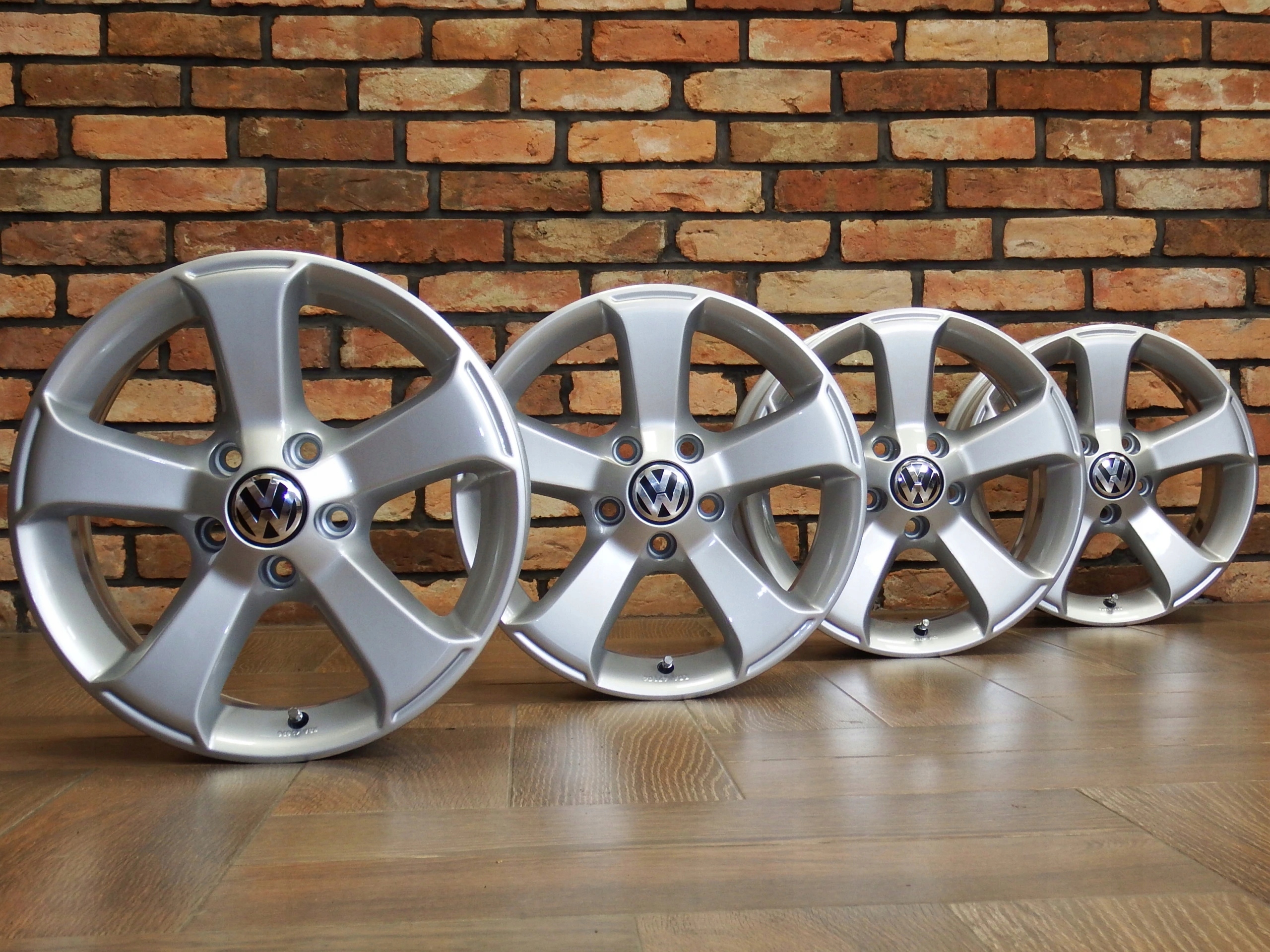 4× Диск алюминиевый Volkswagen OE 6.5