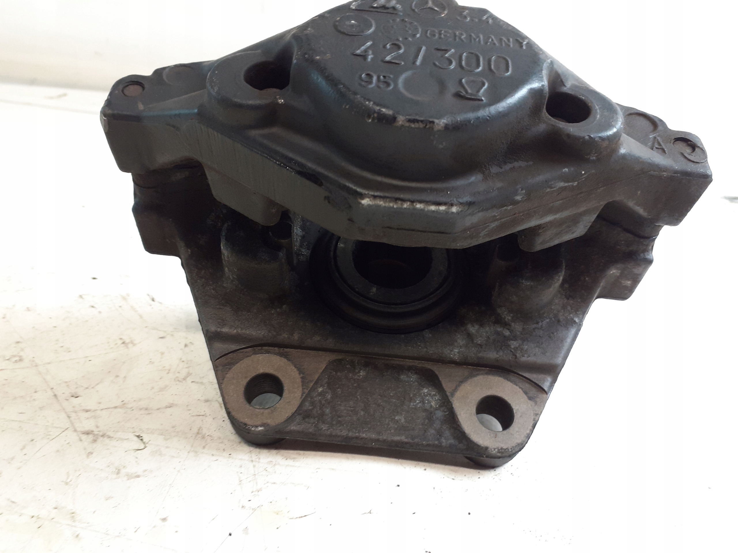 Mercedes S W220 caliper brake left rear part 300MM