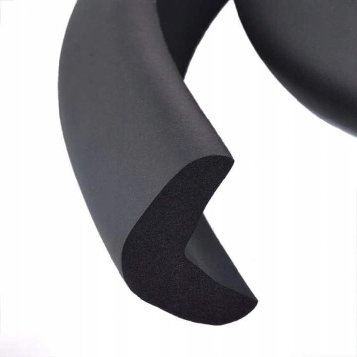 PIANKA CZARNA OCHRANIACZ TAŚMA PIANKOWA KANT RÓG EAN (GTIN) 5251521111