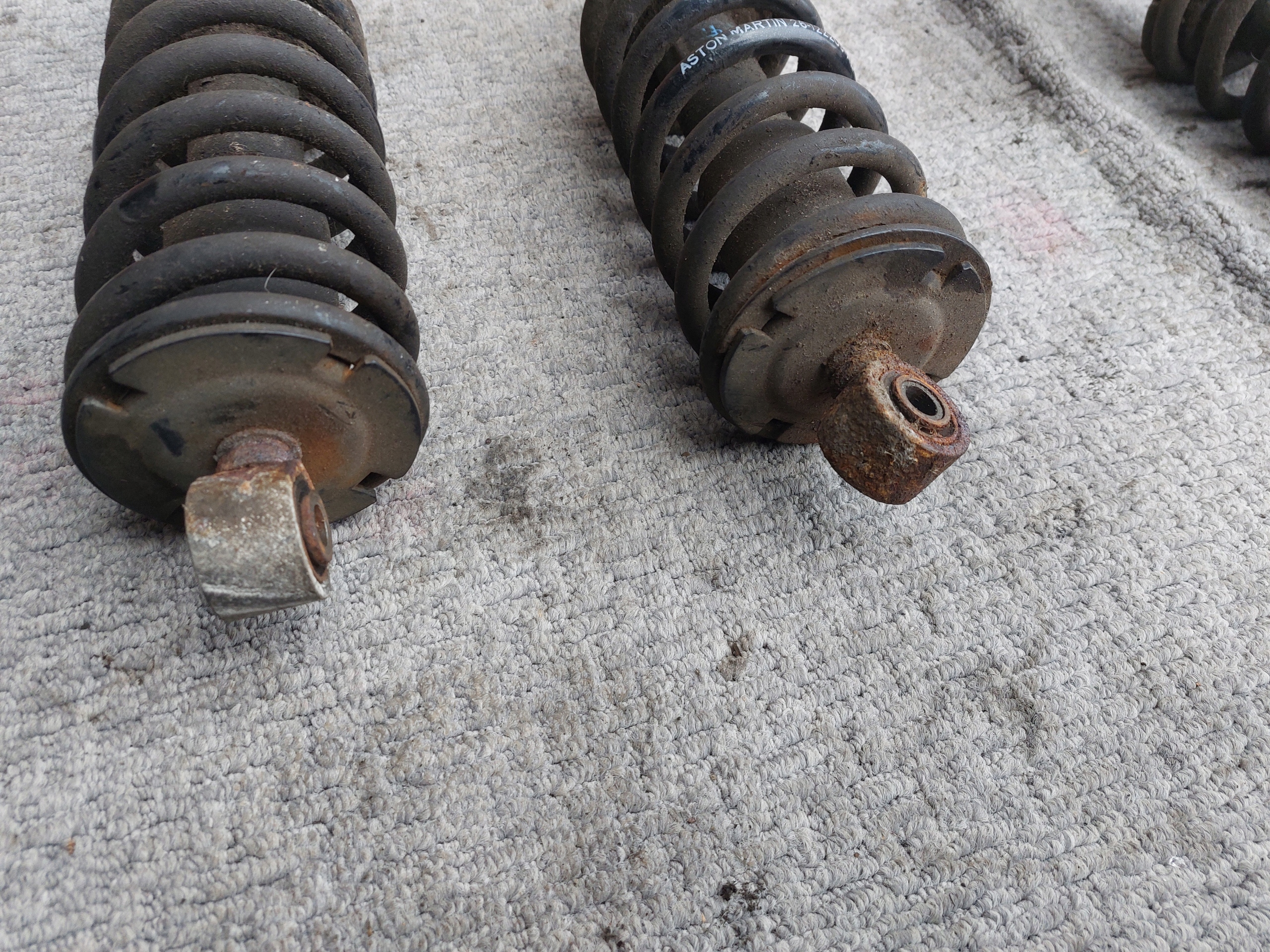 shock absorber spring rear part ASTON MARTIN VANTAGE DB7 01r