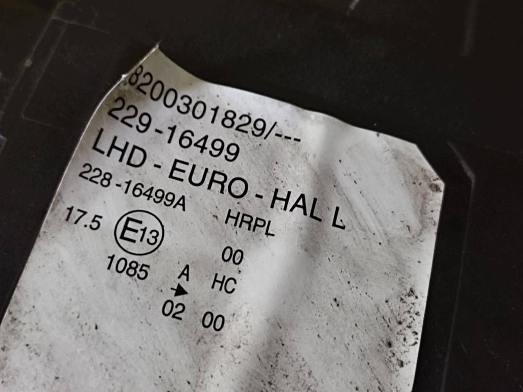 RENAULT MODUS REFLEKTOR Licht links vorne 8200301829