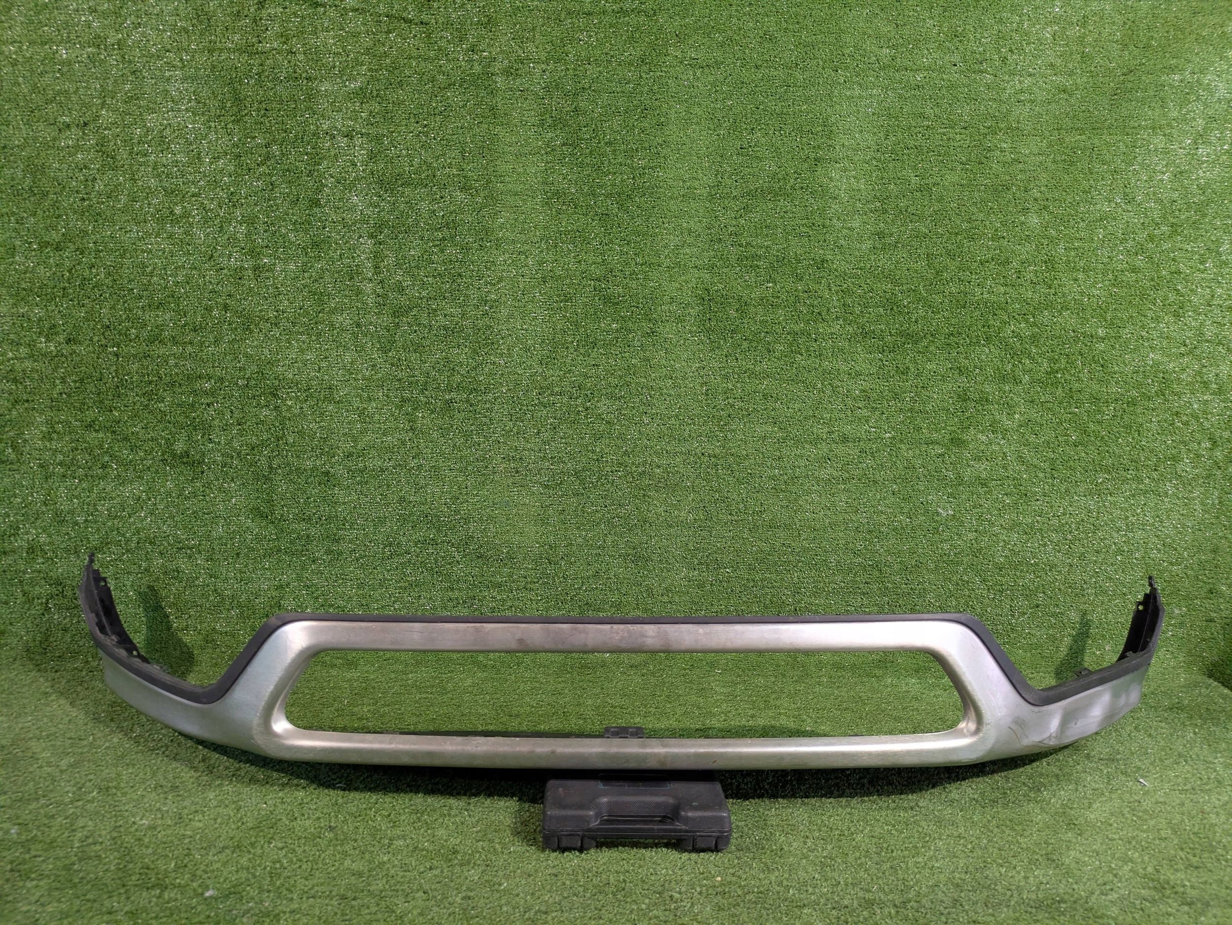 spoiler nárazníku předního předek VOLVO XC40 INSCRIPTION NR.8596