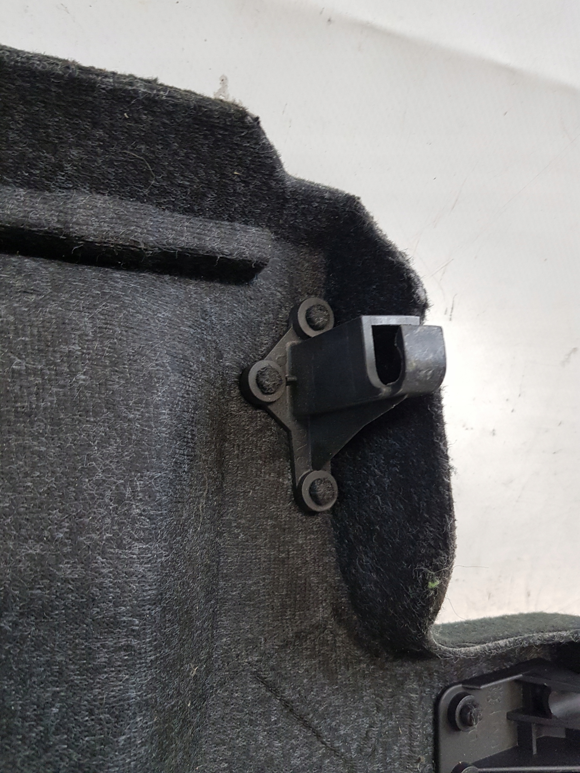 plato boot blinds VOLVO V40 and 30867757 30611386