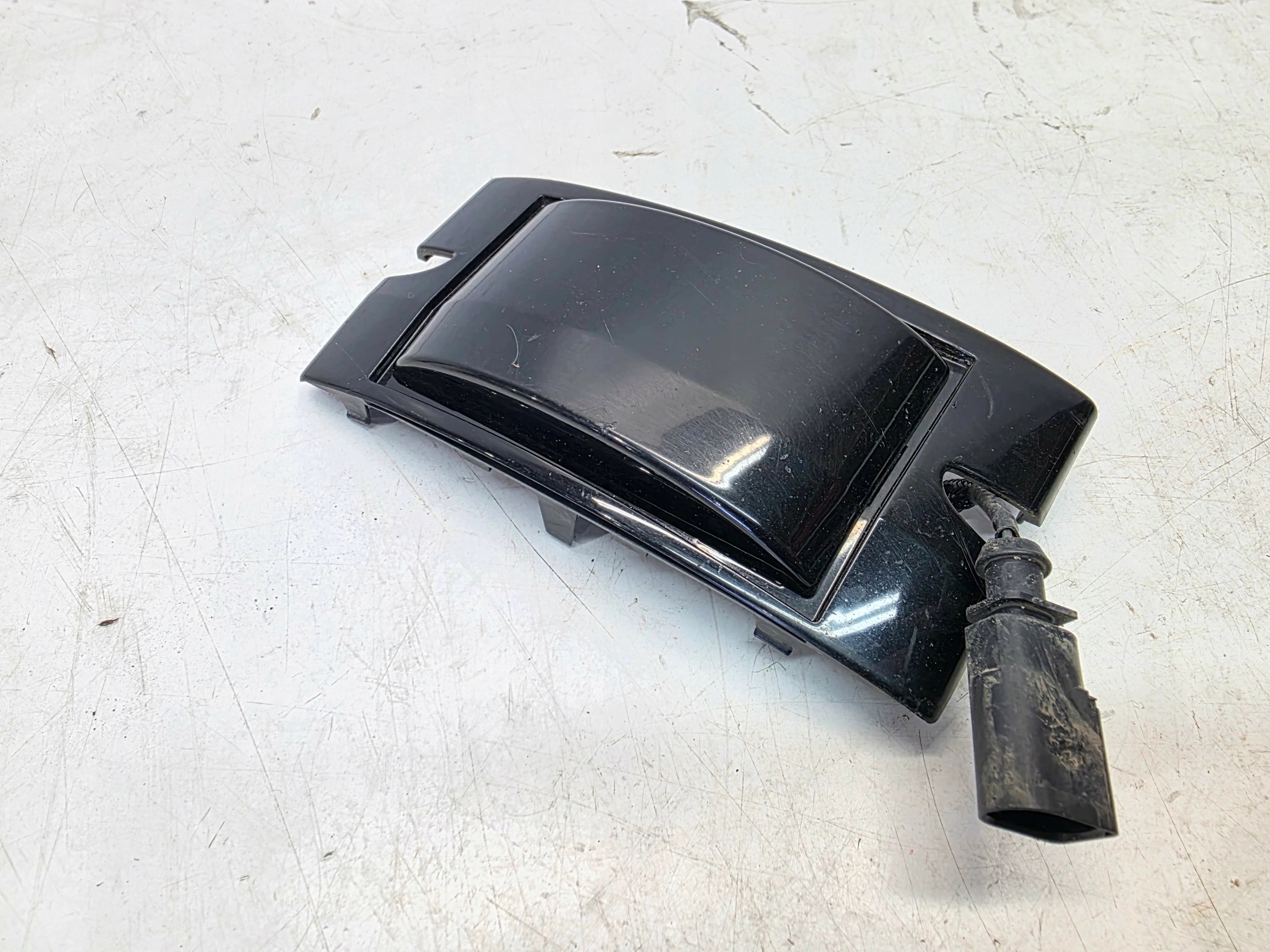 Couvre Boîte LASERA RADARU AUDI A6 C8 4K0853631