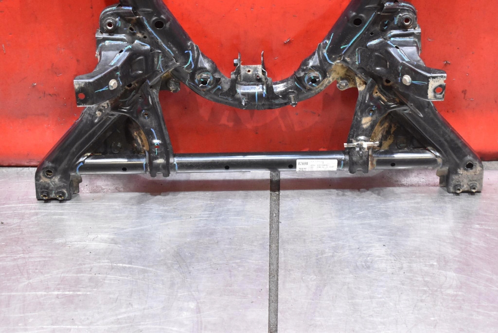 axle beam sider subframe front 1044653-01-B TESLA MODEL Y 78.4 kWh 514 KM 20