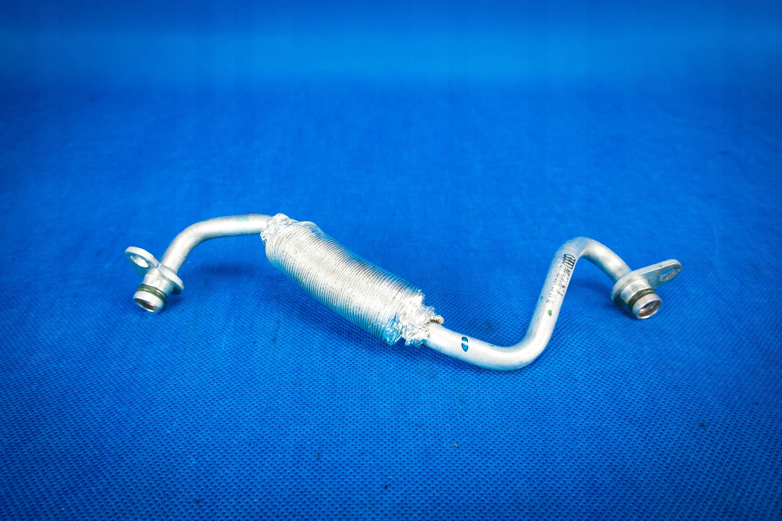 pipe wodna Audi S4 S5 8W A8 4N 06M145963D 3.0TFSI