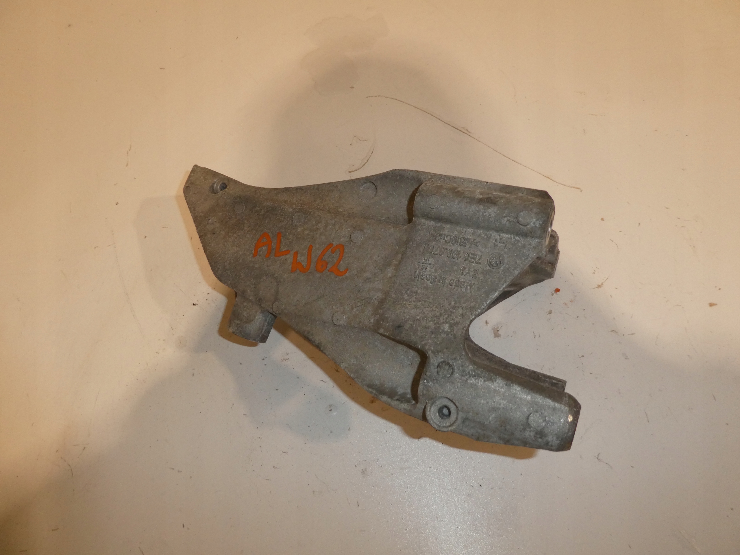 VW T6 2.0 TDI holder engine mount 7E0199370L
