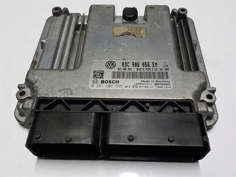 VW computer control unit 03C906056EM 0261S02565