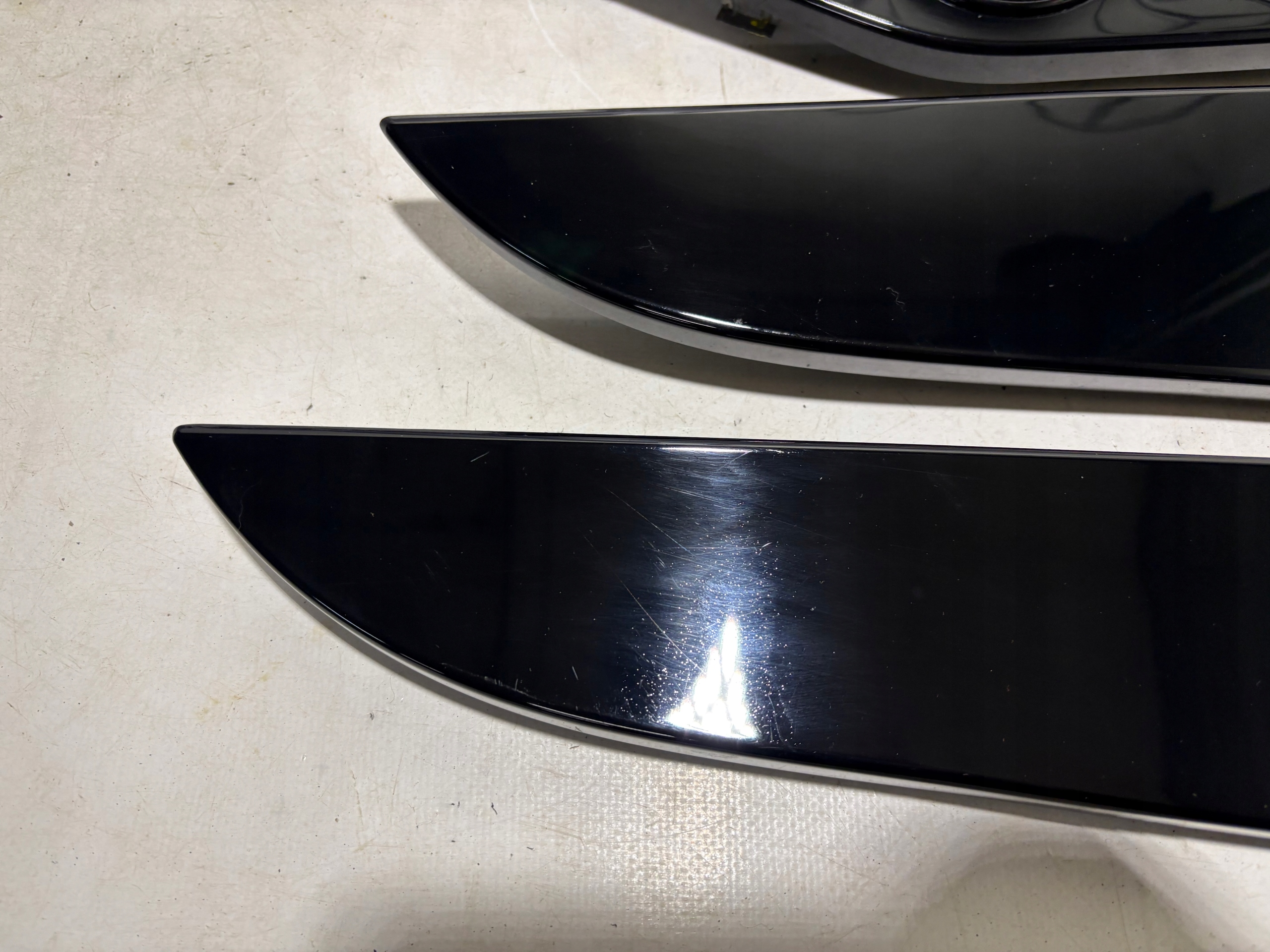 MERCEDES W205 DEKORY mouldings door KOMPLET