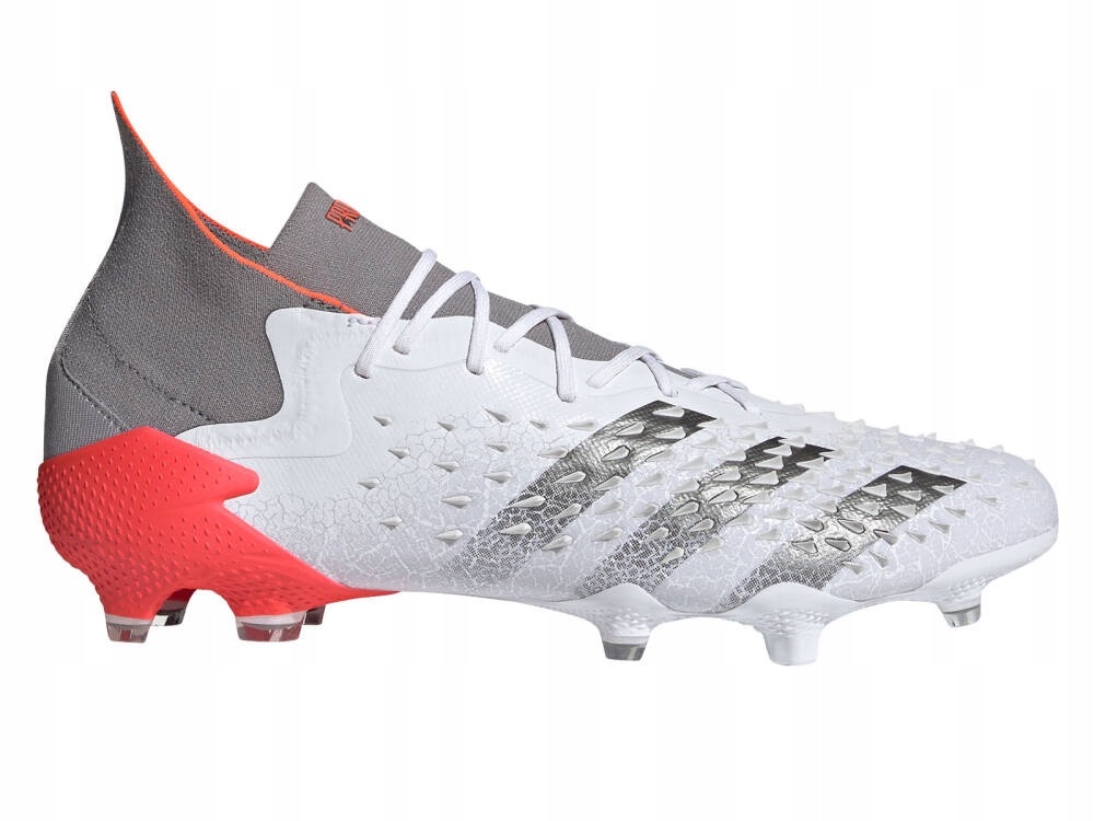 Buty Adidas Predator FREAK.1 Fg FY6255 r. 39 1/3