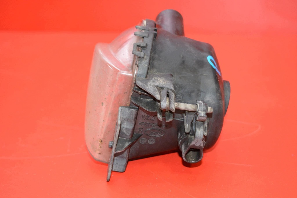 maglenka desni prednji dio prednji 6948374 BMW E90 E91 04-08