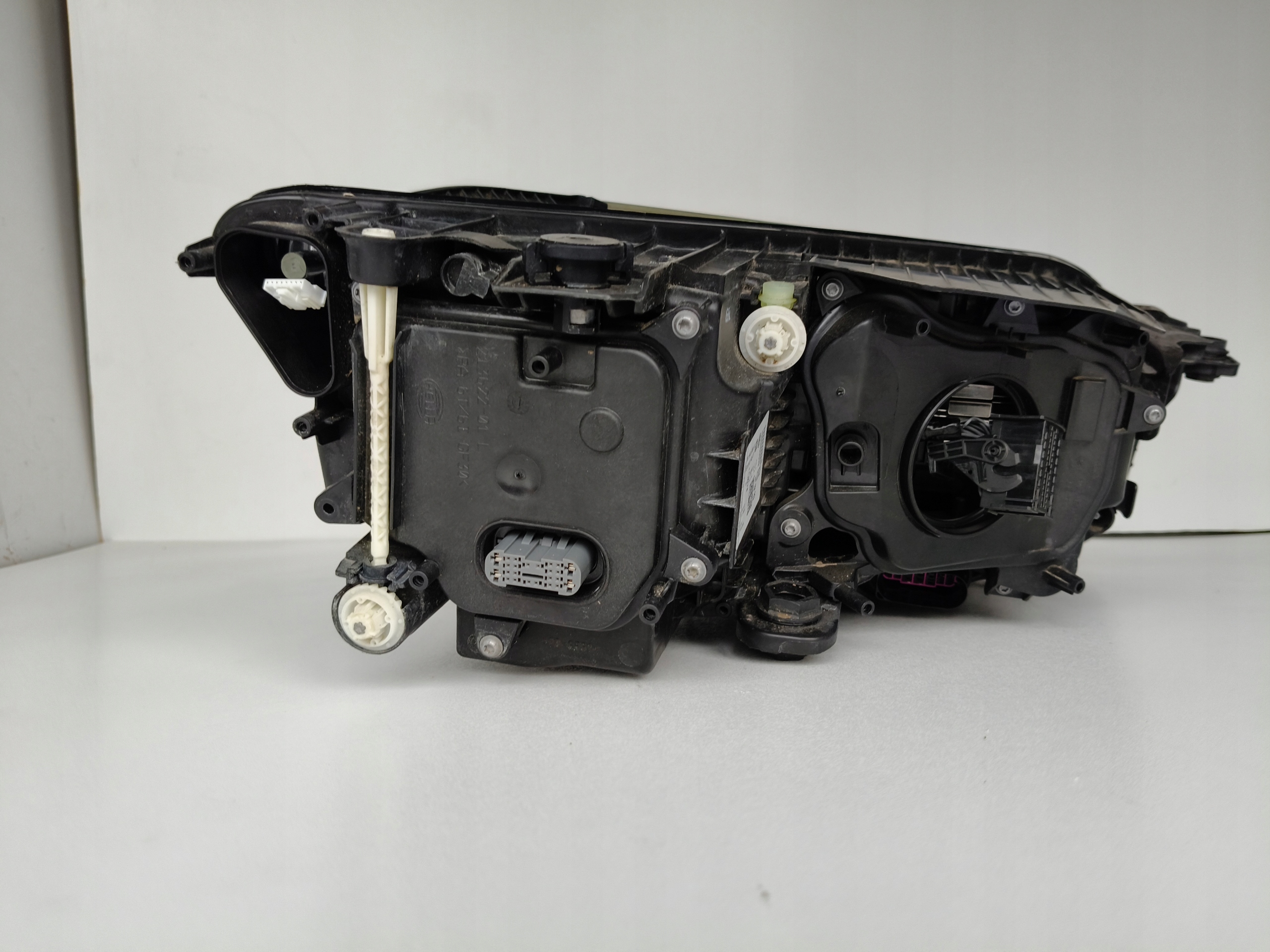 light left REFLEKTOR VW TOUAREG III 760 18- R-LINE FULL LED