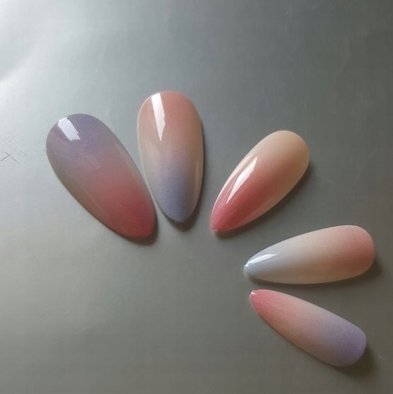 PASDE 8660 TIPSY MIGDAŁ OMBRE 8660 Kolor Odcienie czerwieni i różu Odcienie fioletu Odcienie niebieskiego