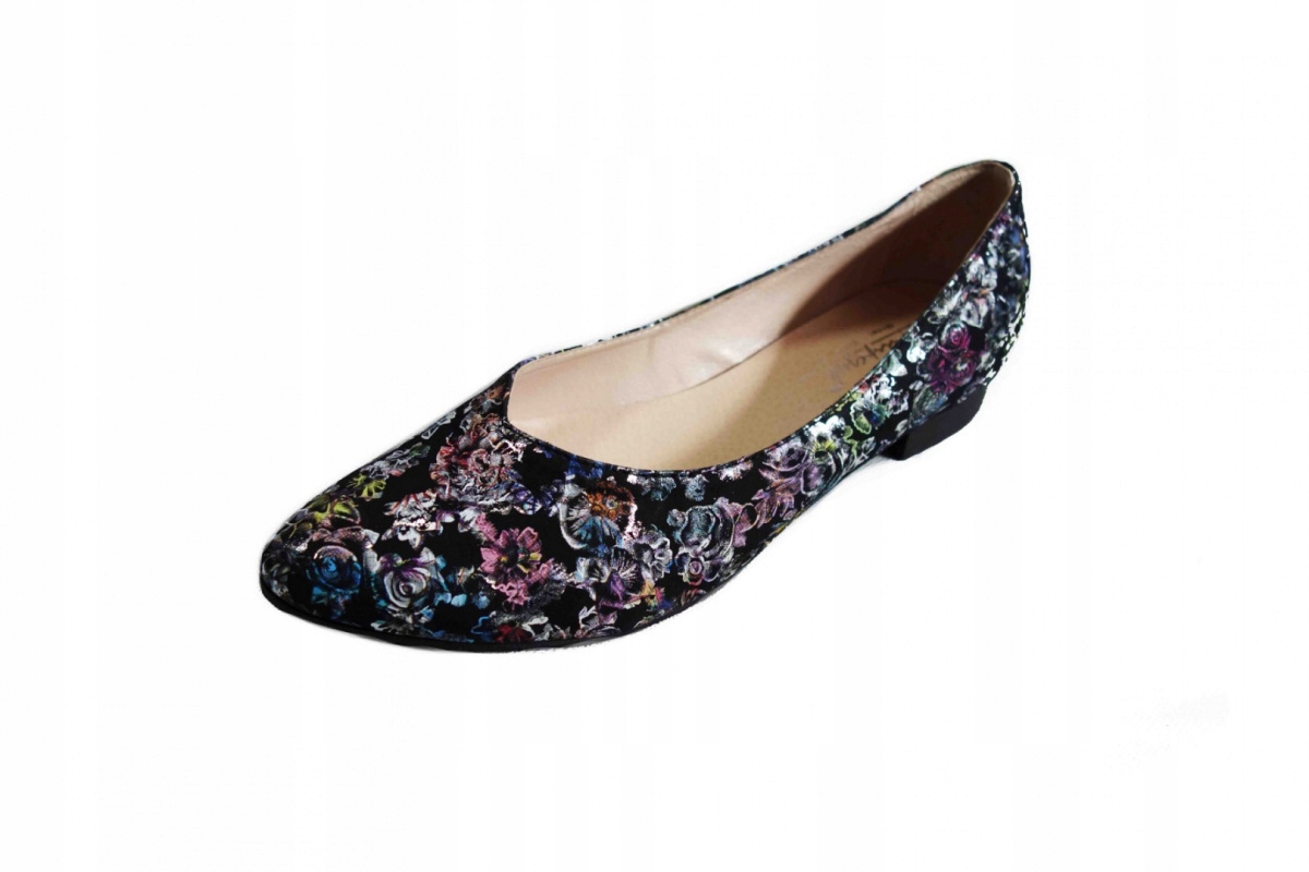 

Skórzane czółenko Balerinki czarne teg H i G 40