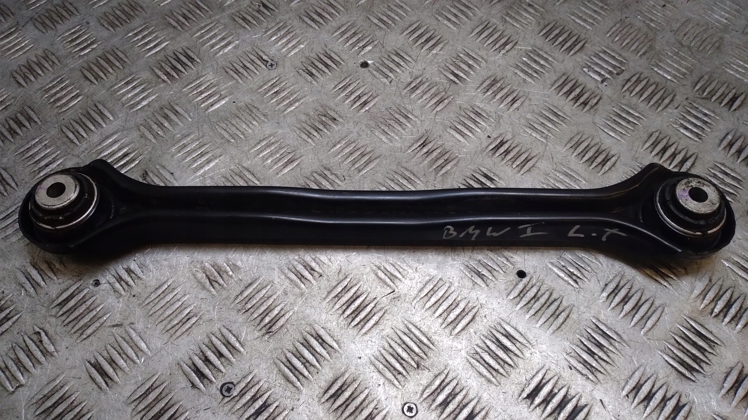 arm left rear BMW E87 31605000263054
