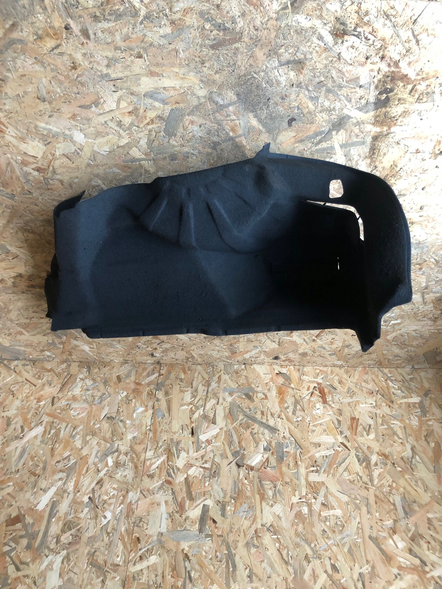 БЕКОН БАГАЖНИКА 508 СЕДАН ПРАВЫЙ