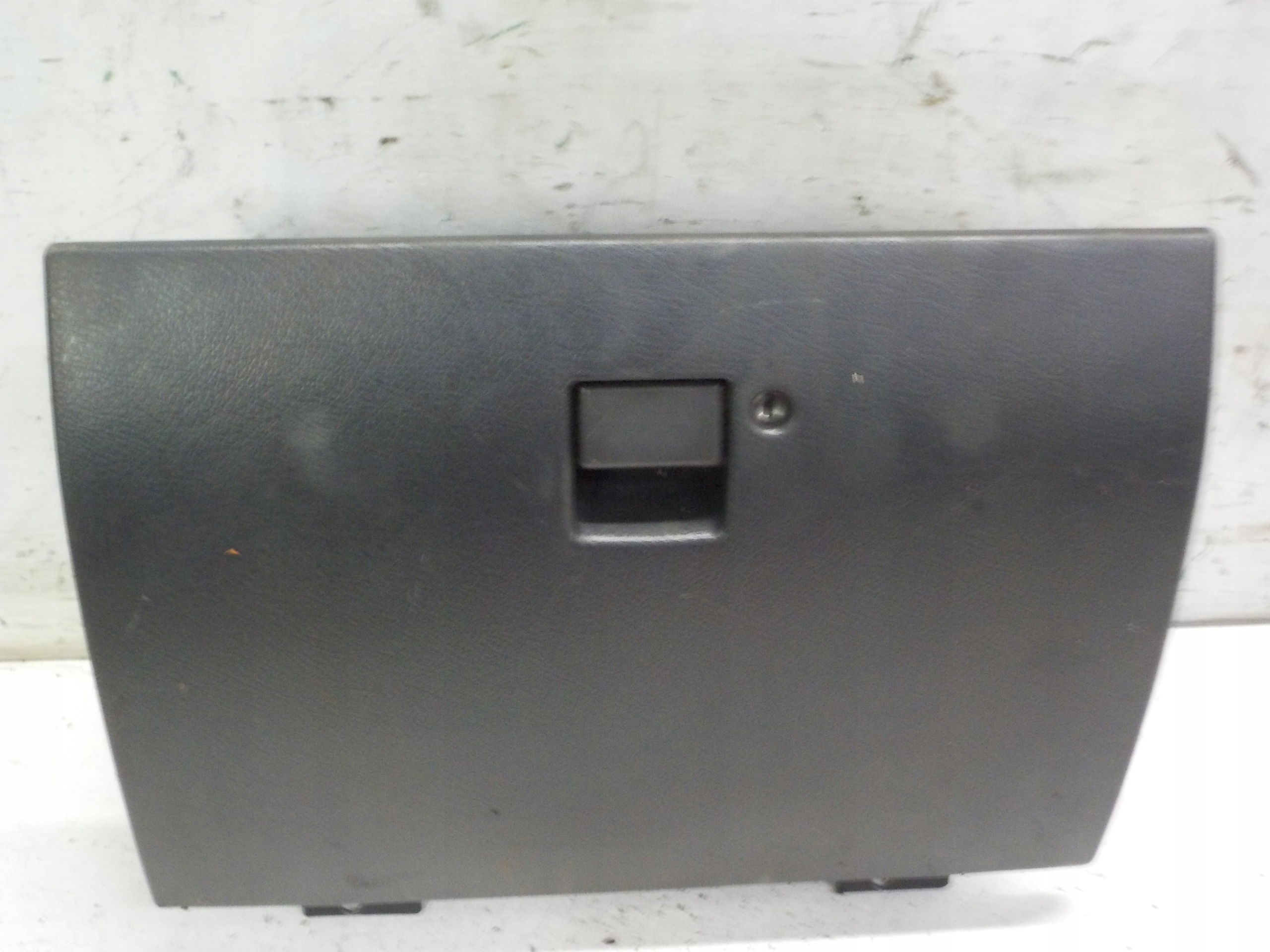 FRONTERA b бардачок пассажира