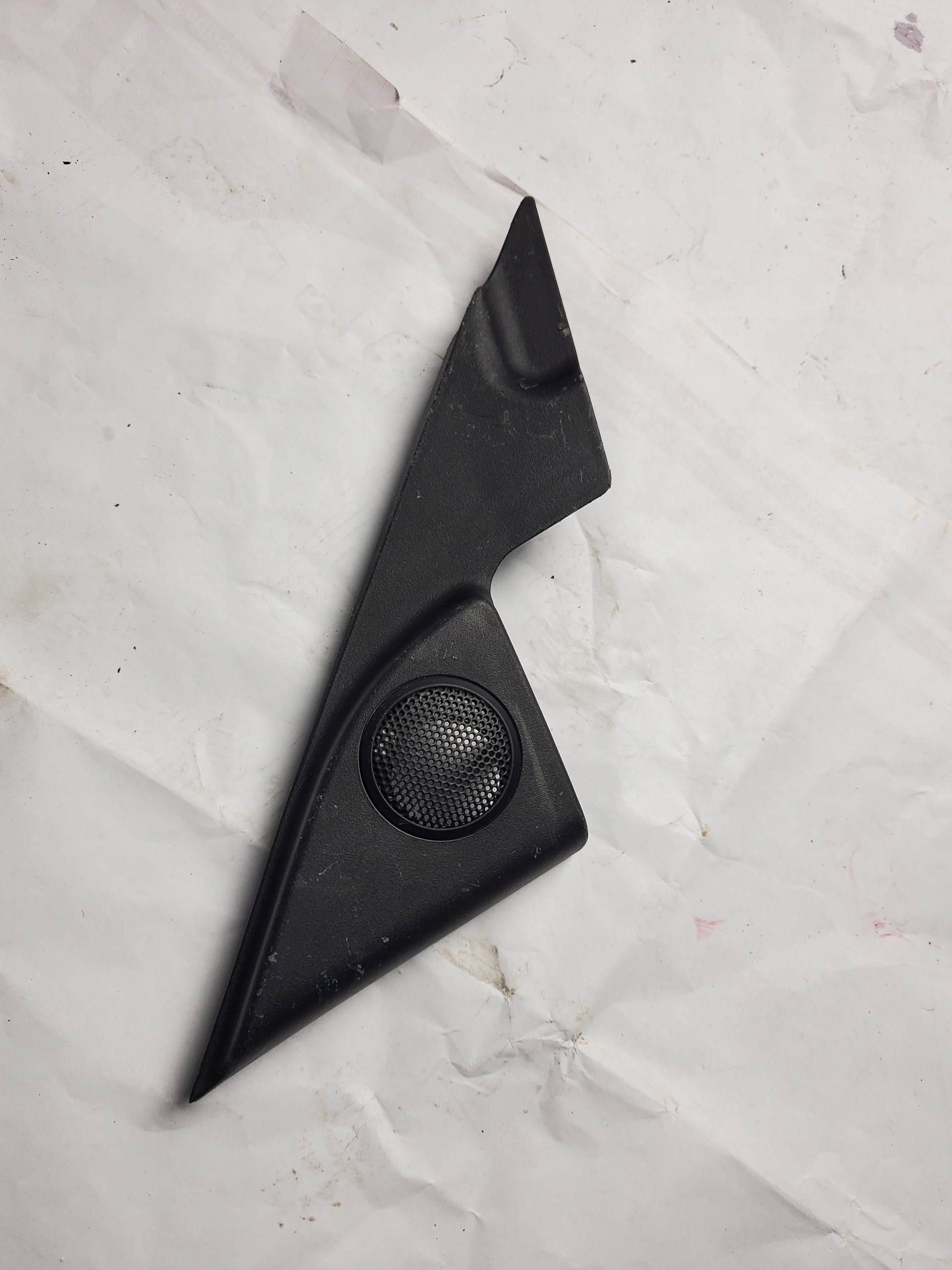 OSŁONA ZAŚLEPKA GŁOŚNIKA LEWA MAZDA 6 GH HB GS1E