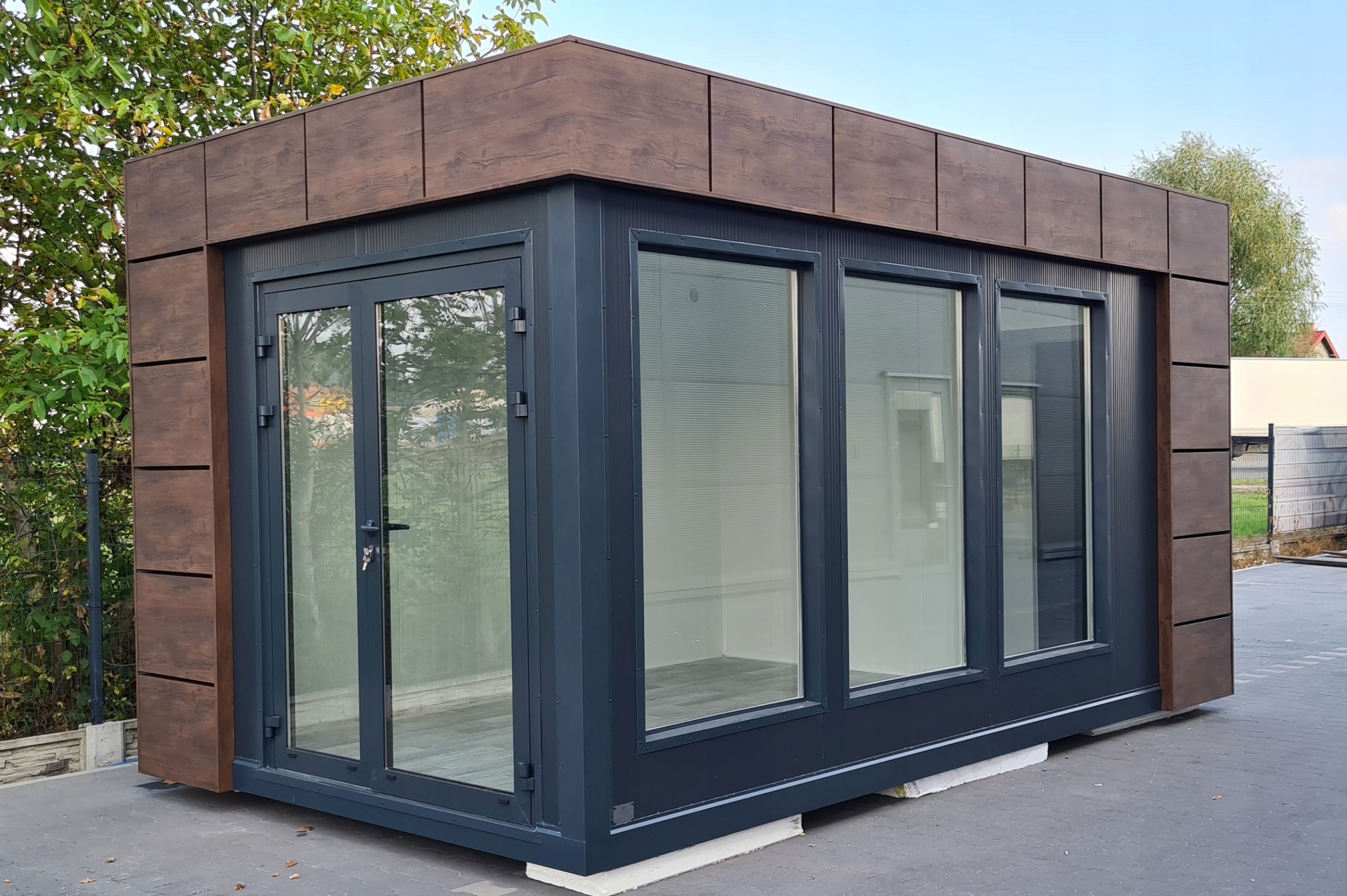 PAWILON HANDLOWY KOMIS SKLEP KIOSK KONTENER 6,2x 3 Marka inny