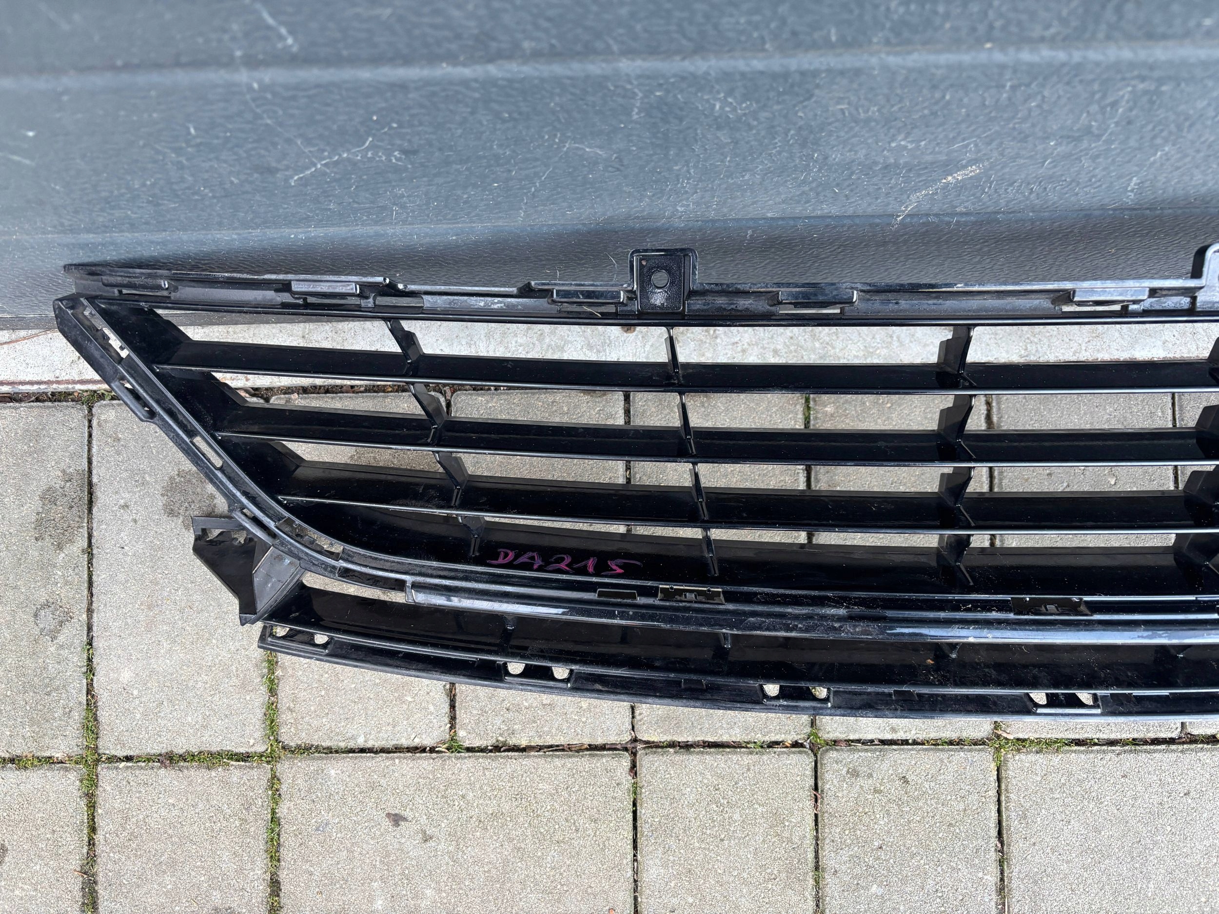 Renault Megane III 2 Lift 16- grid central