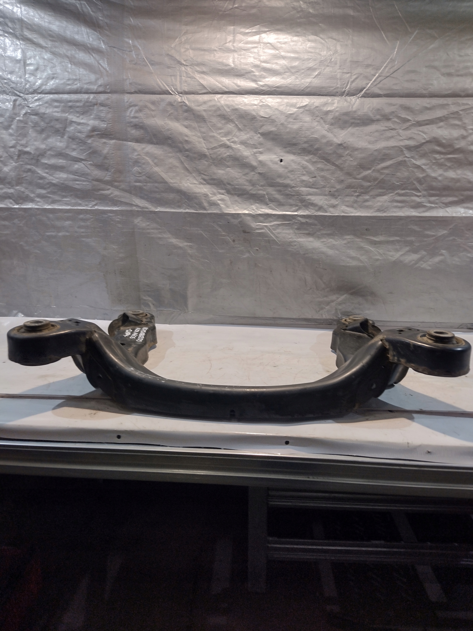 subframe axle beam front Audi A6 C6 2,0TDI