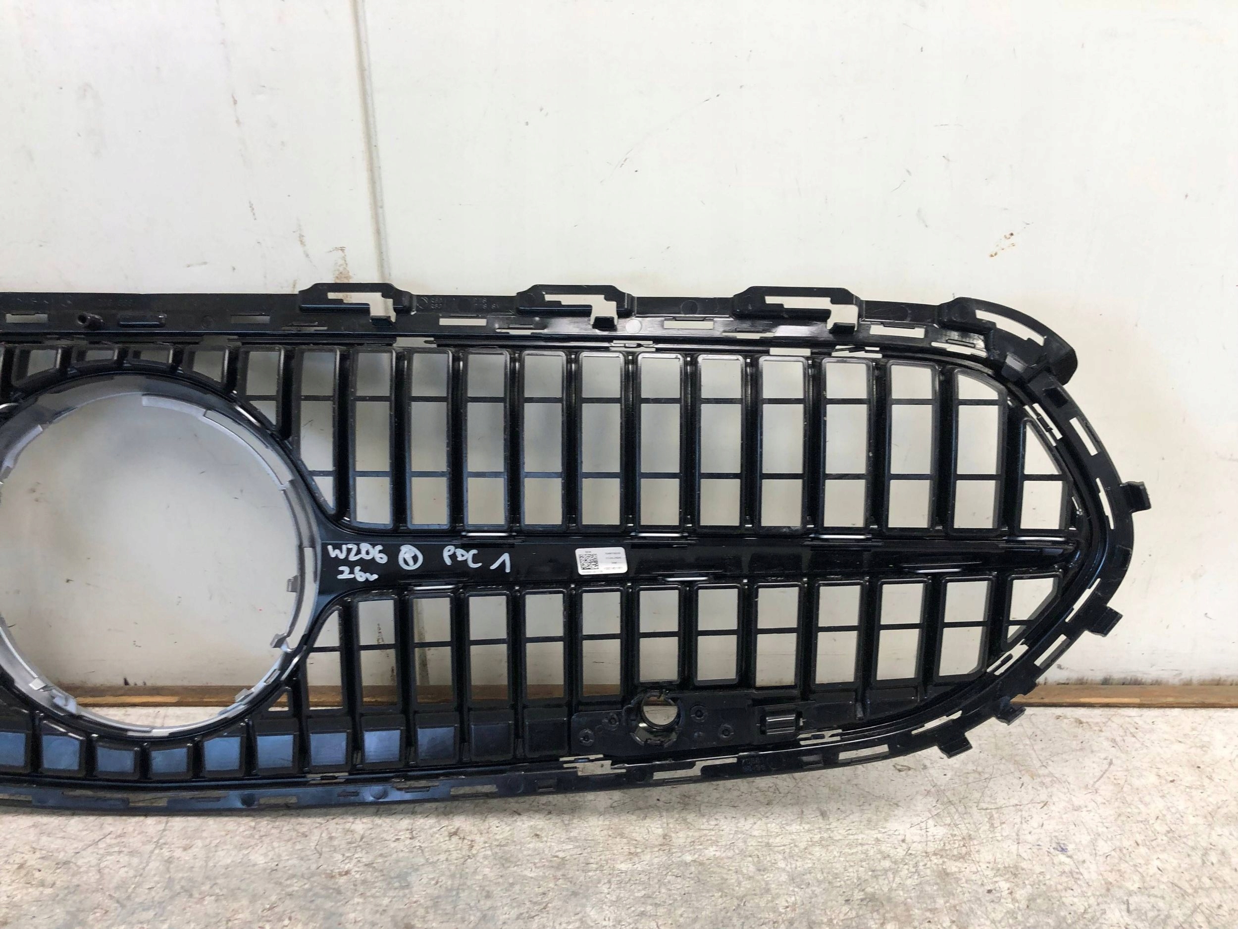 Grill Grill PDC MERCEDES W206 A2068883800