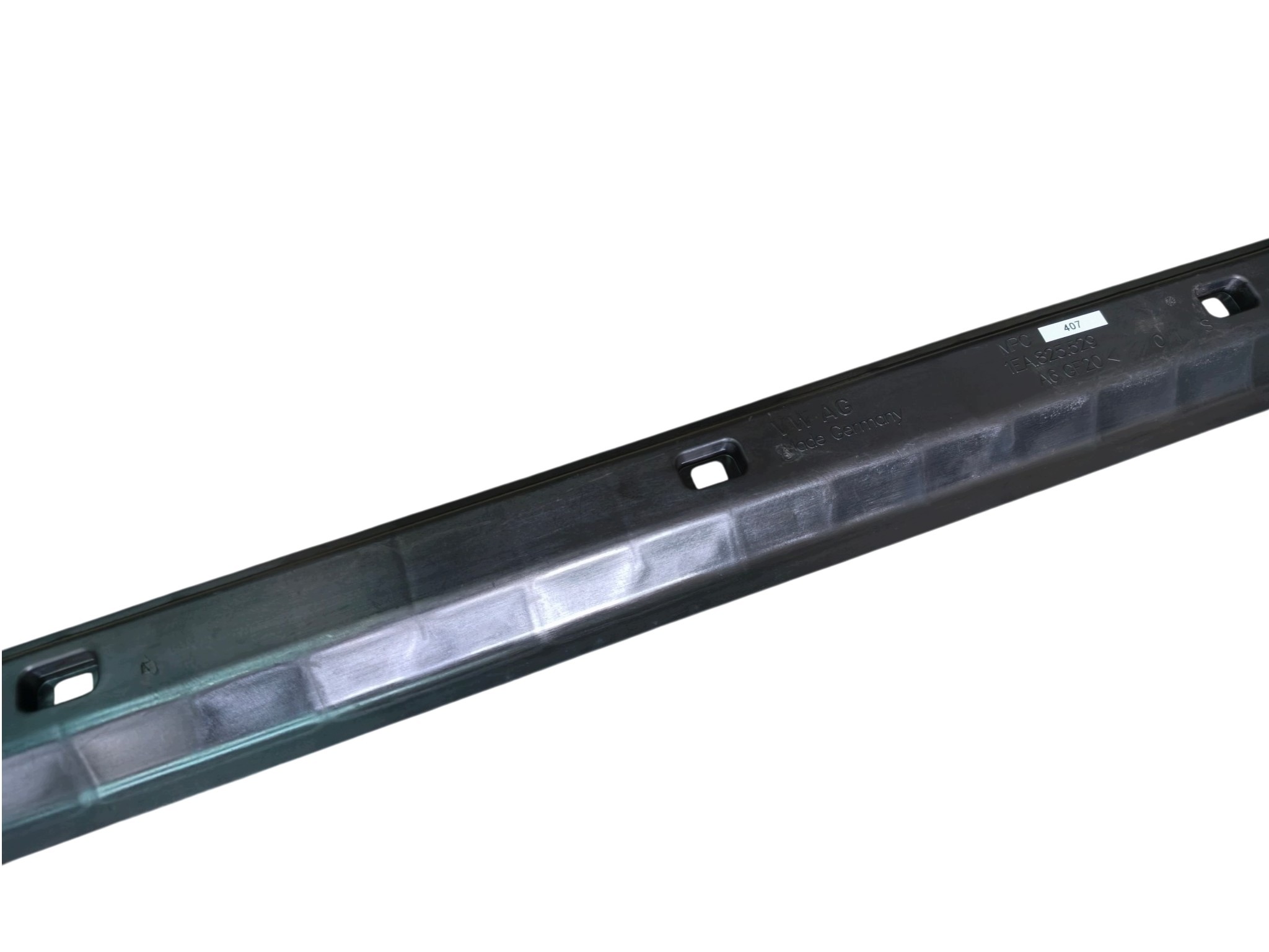 VW ID.3 ID.4 ID.7 CUPRA BORN cap moulding threshold left OE 1EA825529