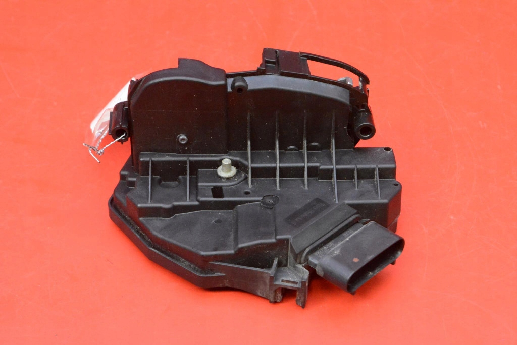 lock door left front front EU BM5A-A21813-AG FORD MONDEO MK5 5D HB 14