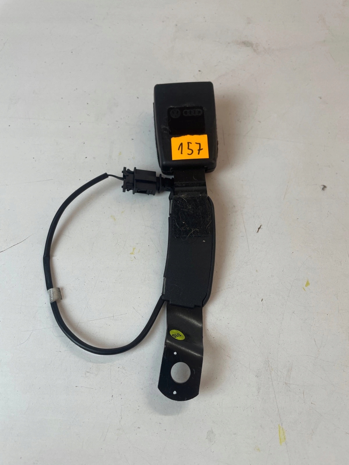 Zapinka supports front front left Audi A1 8X
