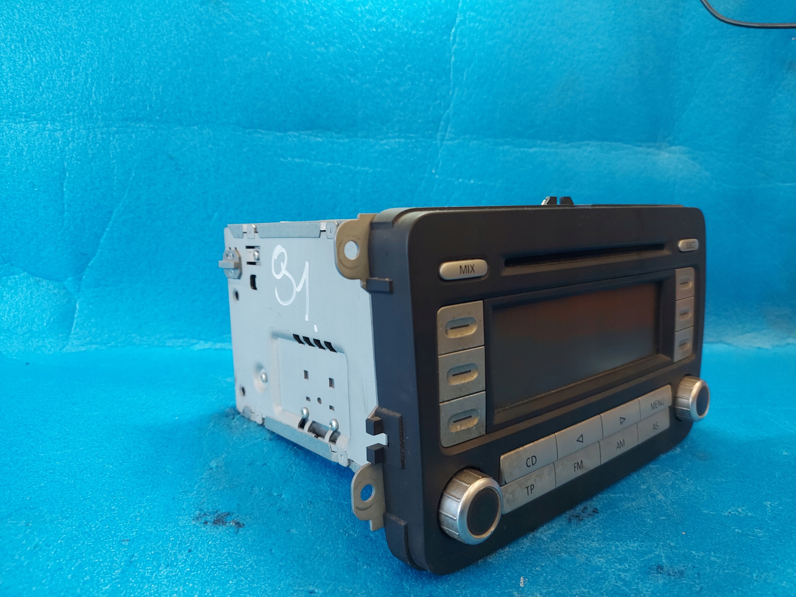 RADIO EKRAN GOLF V 1K0035186T