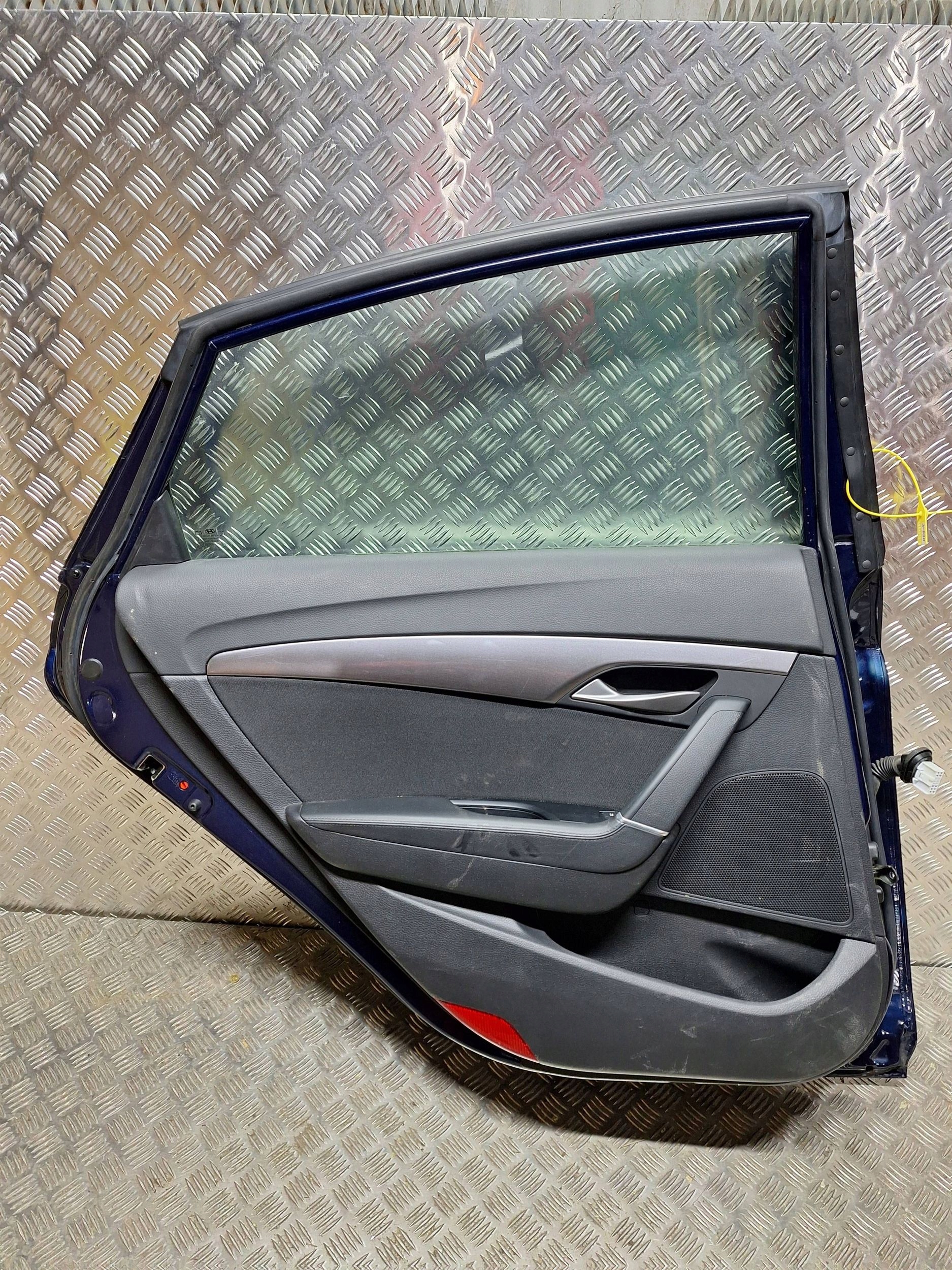 door left rear part HYUNDAI i40 sedan 11-19 complete