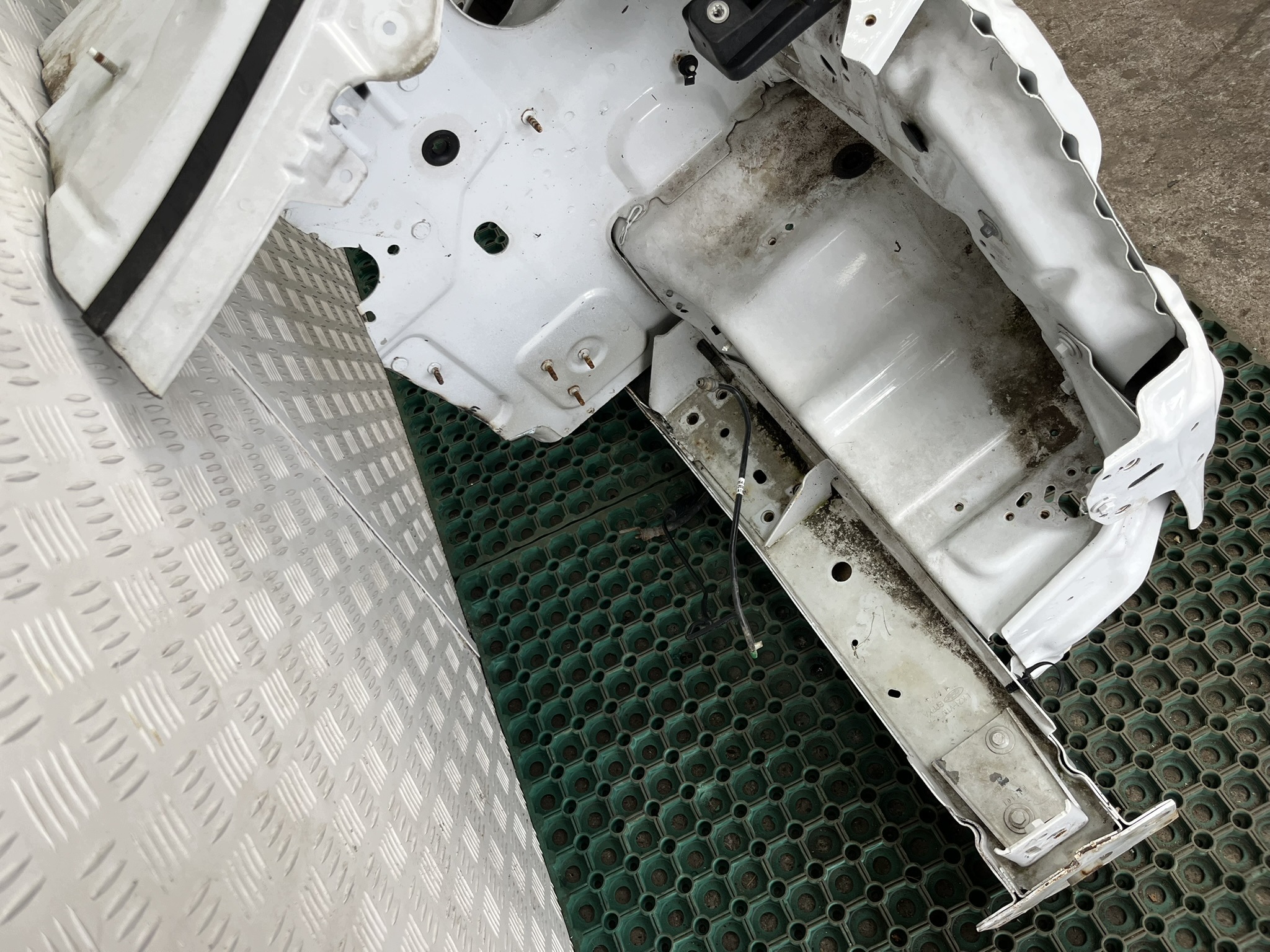 FORD TRANSIT CUSTOM LIFT 18-22 quarter left pillar FARTUCH front