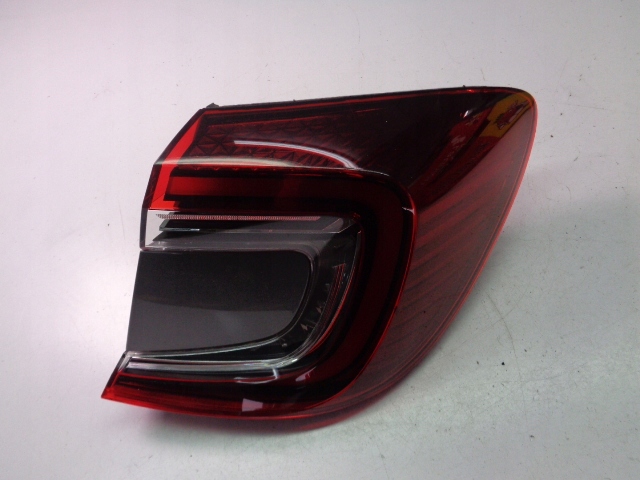 LAMPA PRAWY TYŁ RENAULT CAPTUR II 1.6 E-TECH 2023 ROK