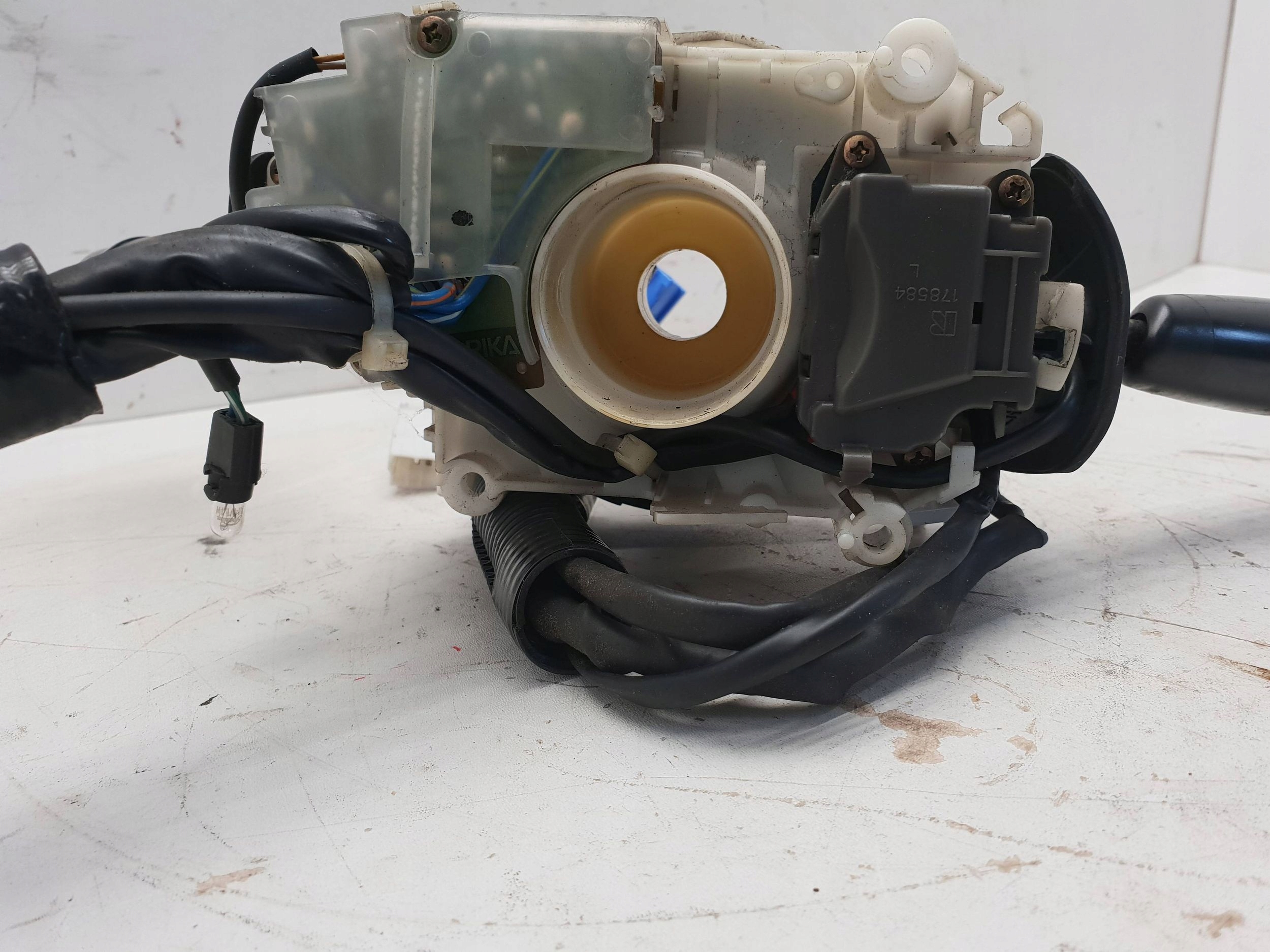 шлейф подушки безопасности mazda XEDOS 6