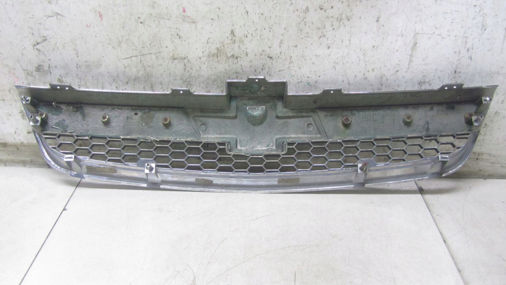 Chevrolet CAPTIVA решетка радиатора 06-10