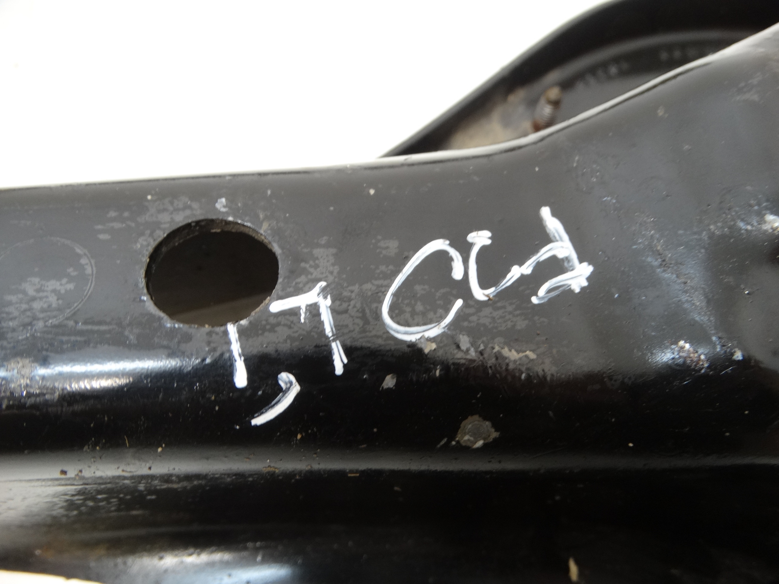 Querlenker unterer links heck BMW 1 F20 2.0D 2013R. 3332-6792541