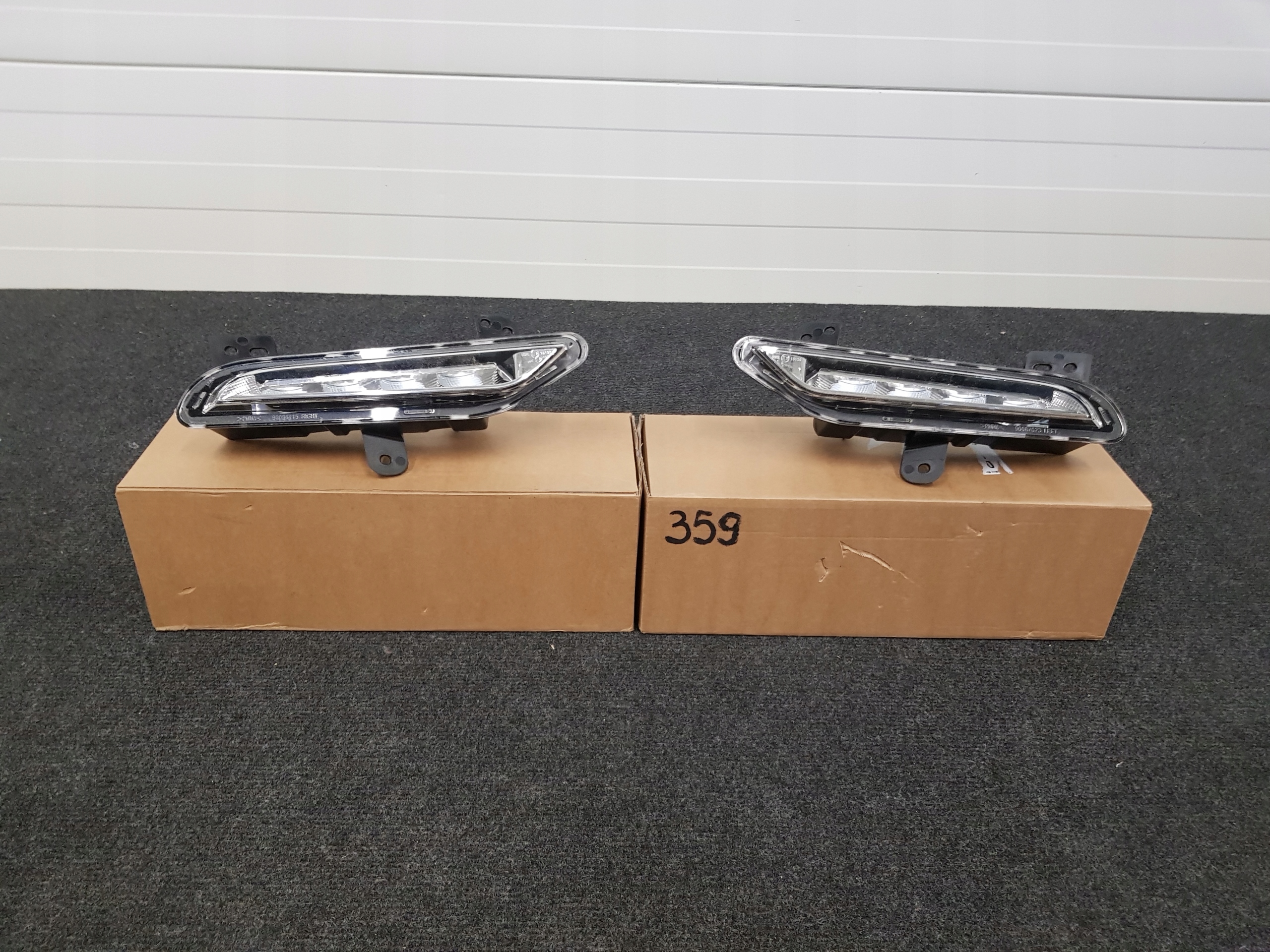 ŚWIATLO JAZDY DZIENNEJ LED PRAWE LEWE FIAT TALENTO