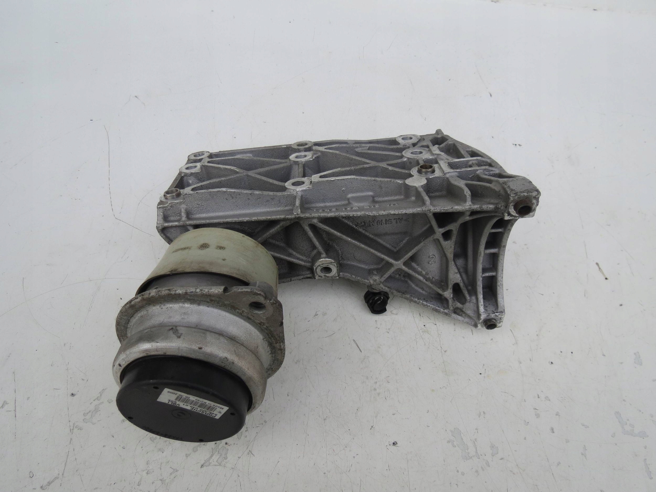 holder engine mount PORSCHE CAYENNE and 7L5 4.8 V8 9481022151R