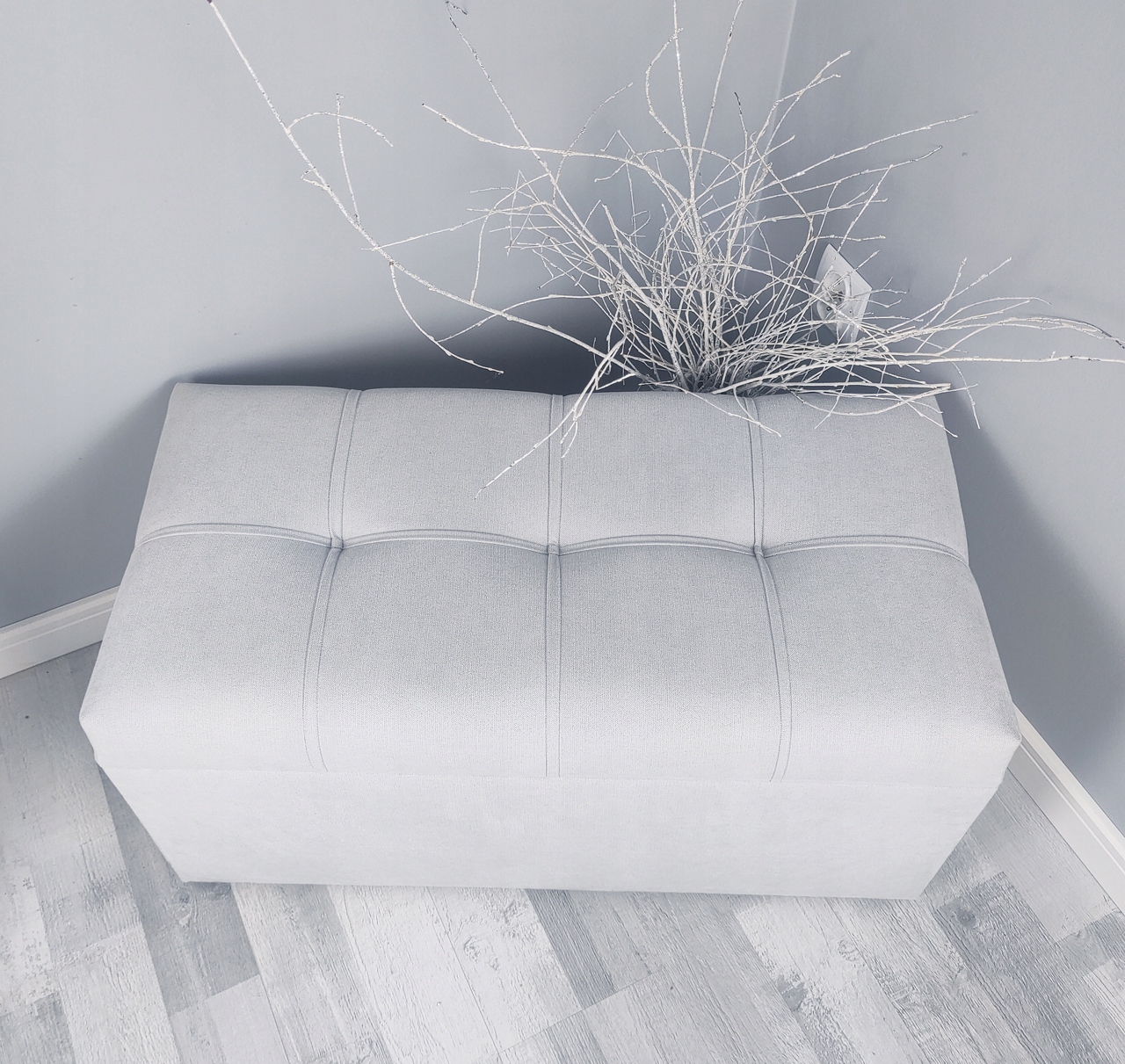 PUFA 80cm OTWIERANA Z POJEMNIKIEM ŁAWKA SKRZYNIA SCHOWEK KUFER SIEDZISKO Marka Well Done