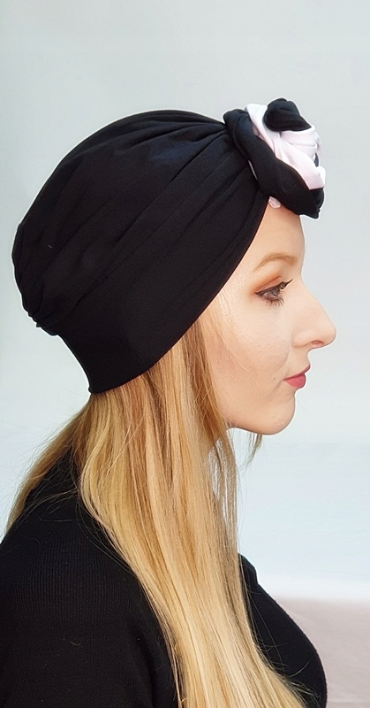 Turban Sejla czarno-biała chusta marszczona bez wzoru dla każdej kobiety Kolor czarny