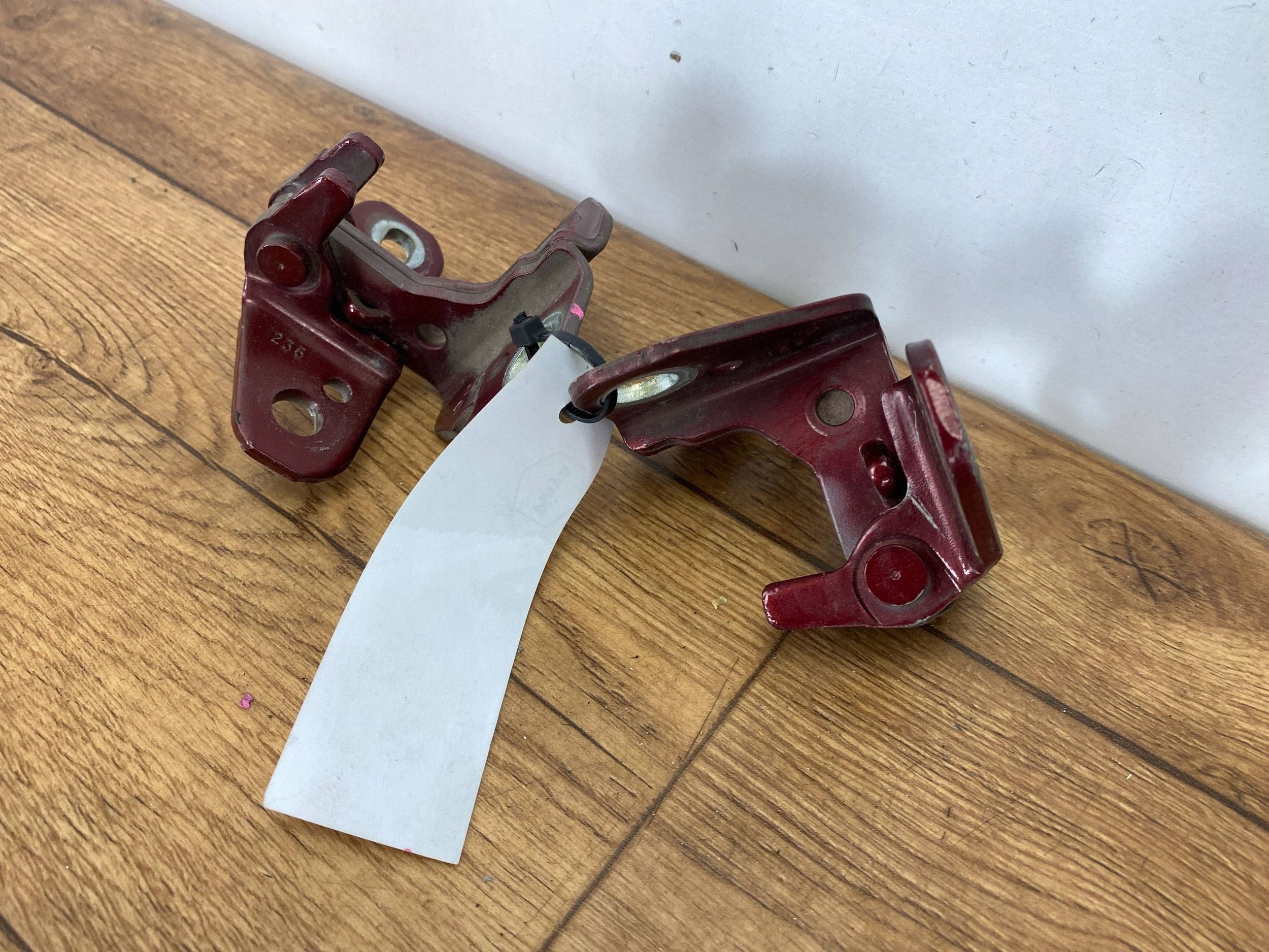 hinges door przednich left Dodge Ram 1500 DT 2019+