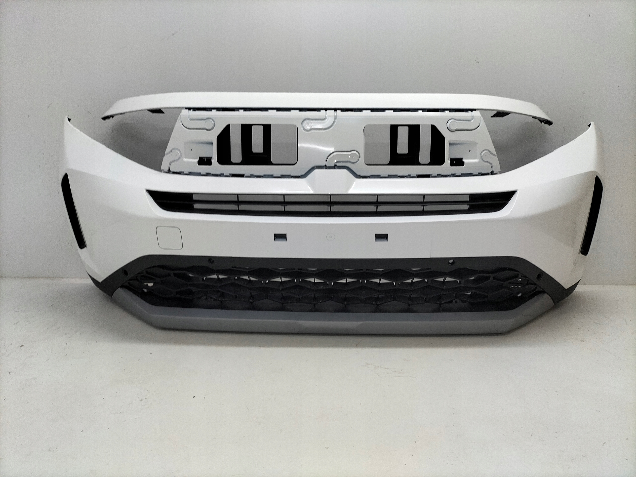 front bumper front OPEL FRONTERA C 24