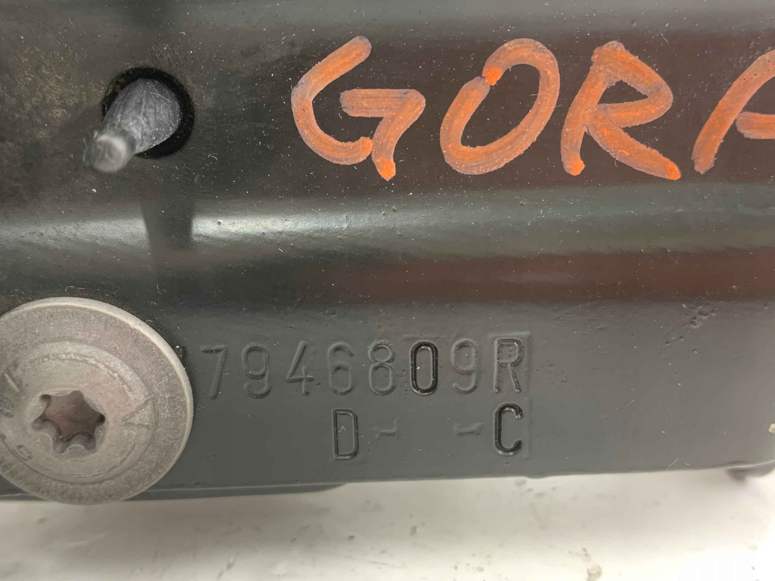 RENAULT MASTER IV III LIFT subframe ROLKI SRODKOWE 7946809R