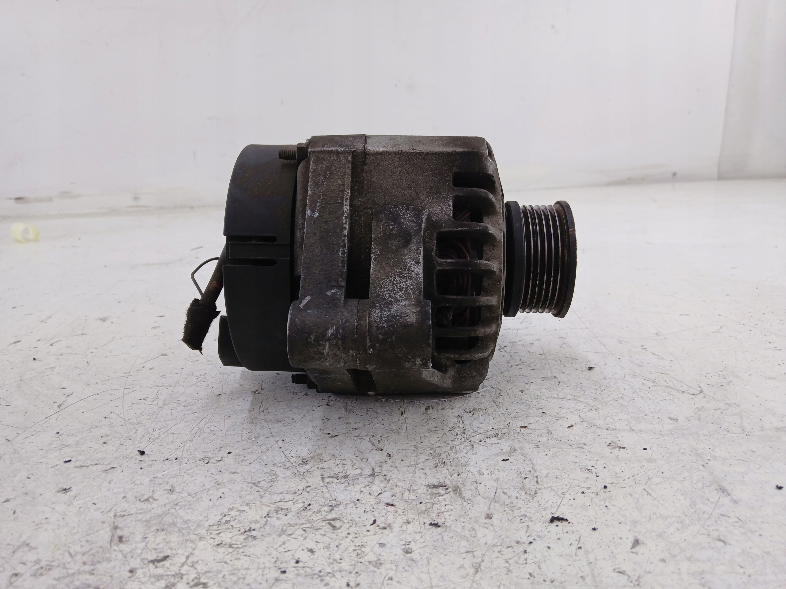 OPEL VECTRA C 1.9 CDTI alternator 93169028