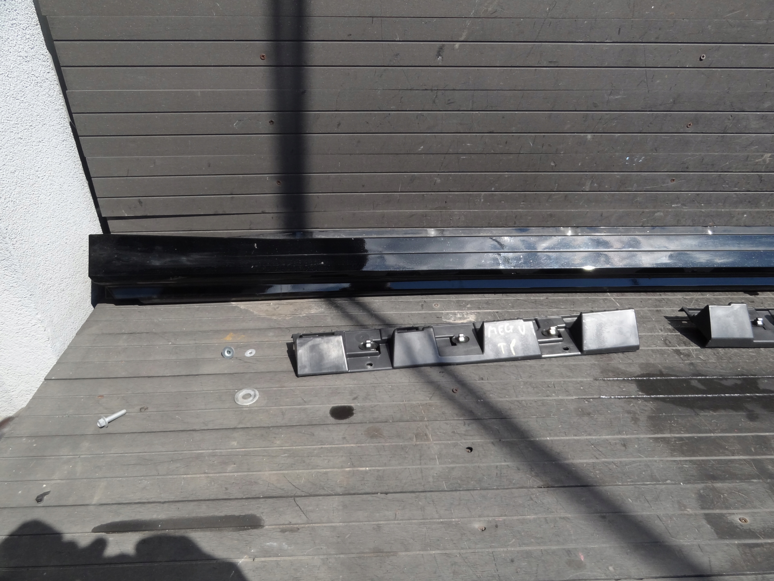 RENAULT MEGANE V 2023 E-TECH LISTWA PROGOWA PROGU PRAWA + SLIZG KOMPLET ORG Producent części Renault OE