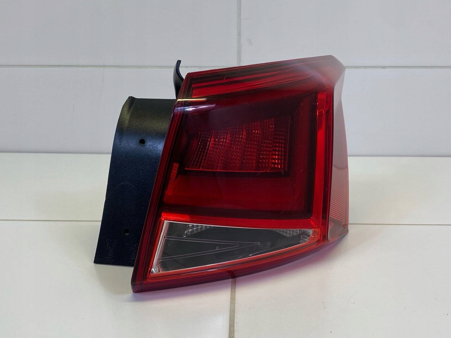 light rear right side SEAT Arona 2020 6F9945208B
