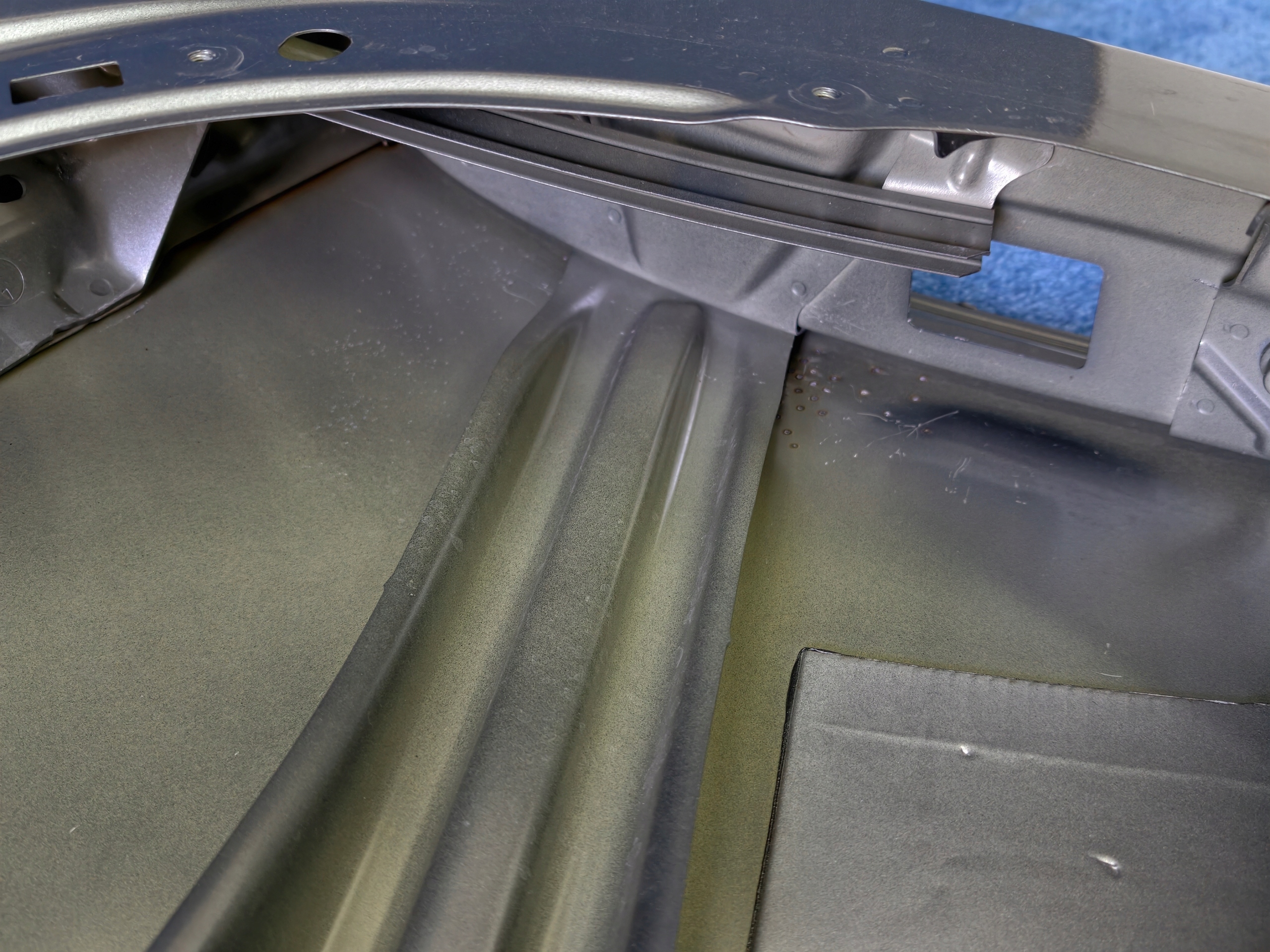 VOLVO S90 II V90 16- door left front left front Z moulding