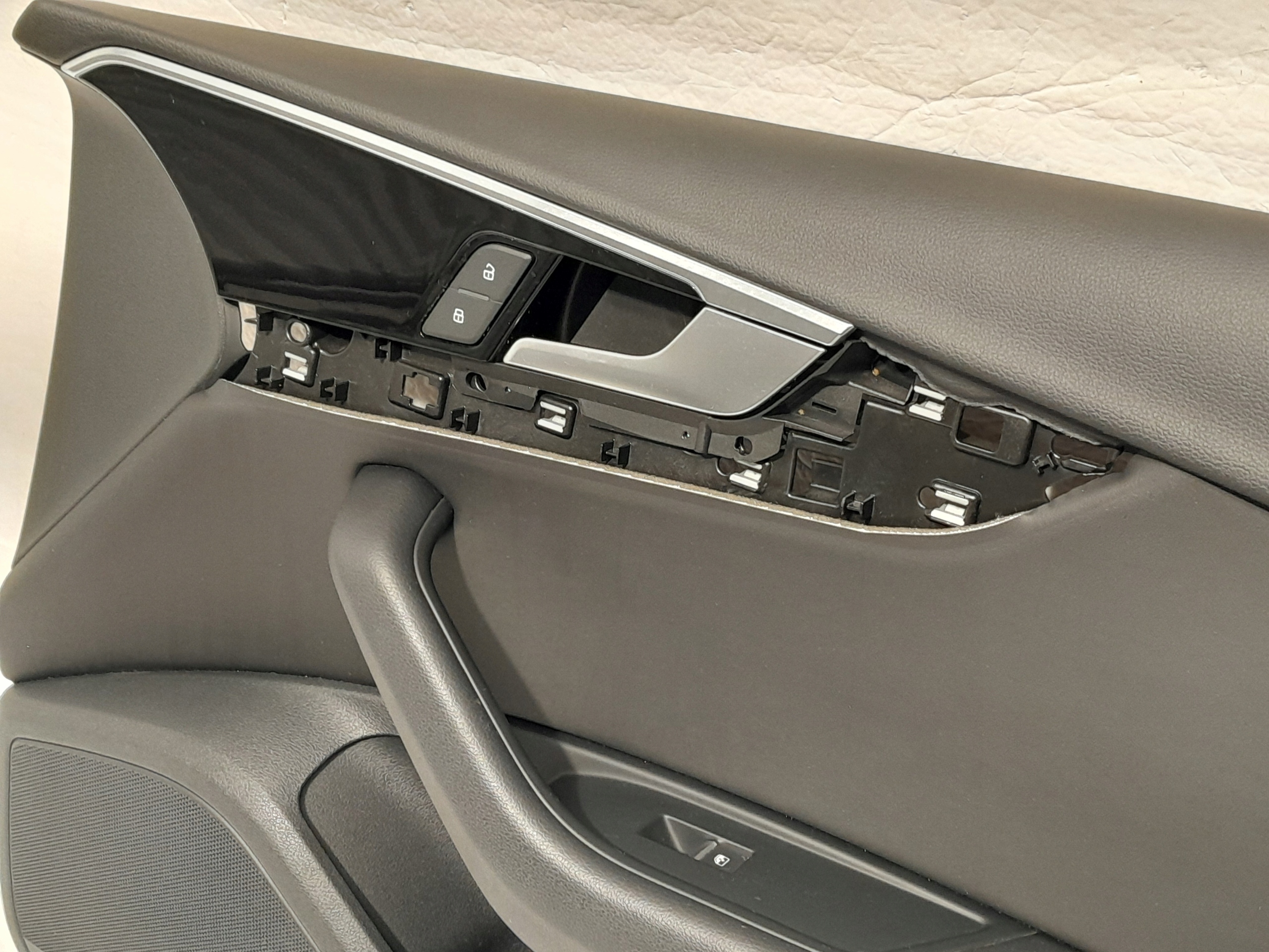 AUDI A4 B9 LIFT sedan side upholstery door right front USA