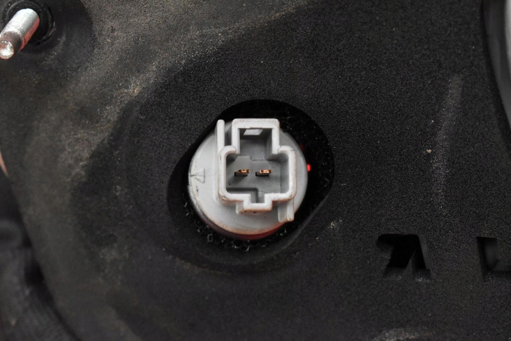 light left rear part rear LEXUS RX 2 II 400H 03-06