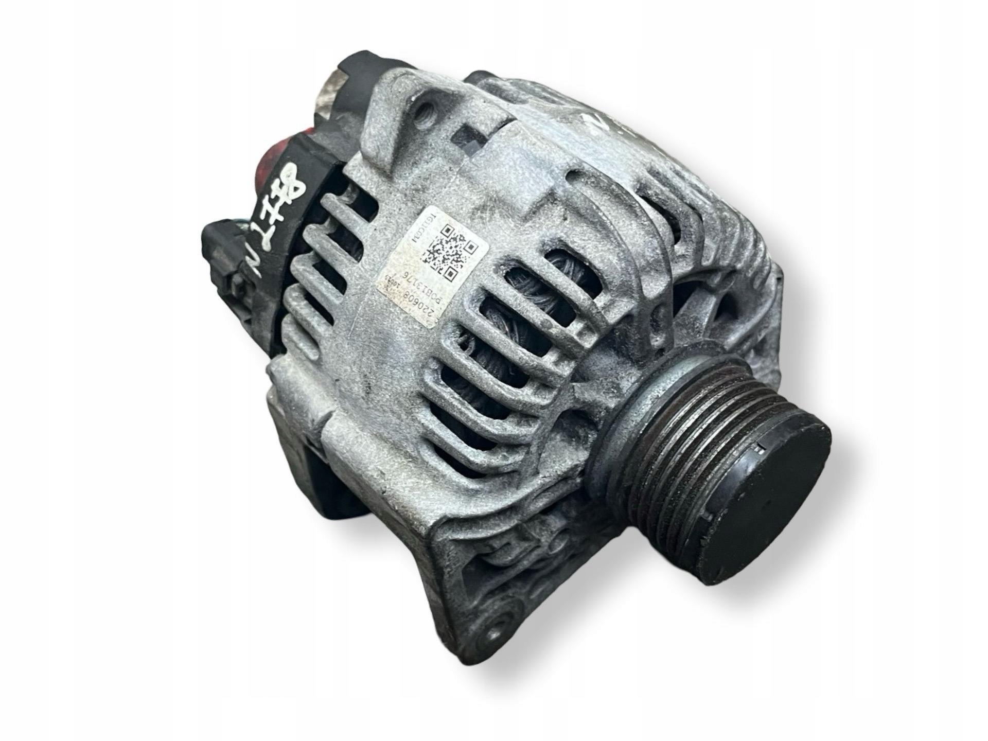 Alternator Nissan NV200 2010 LRA02893